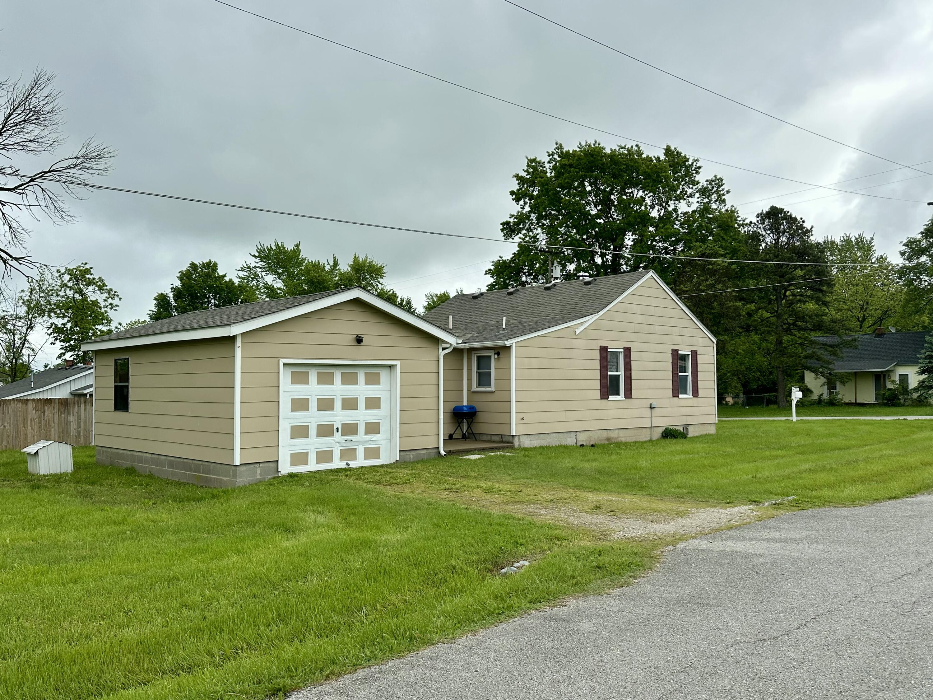537 South Walnut Street Property Photo 15