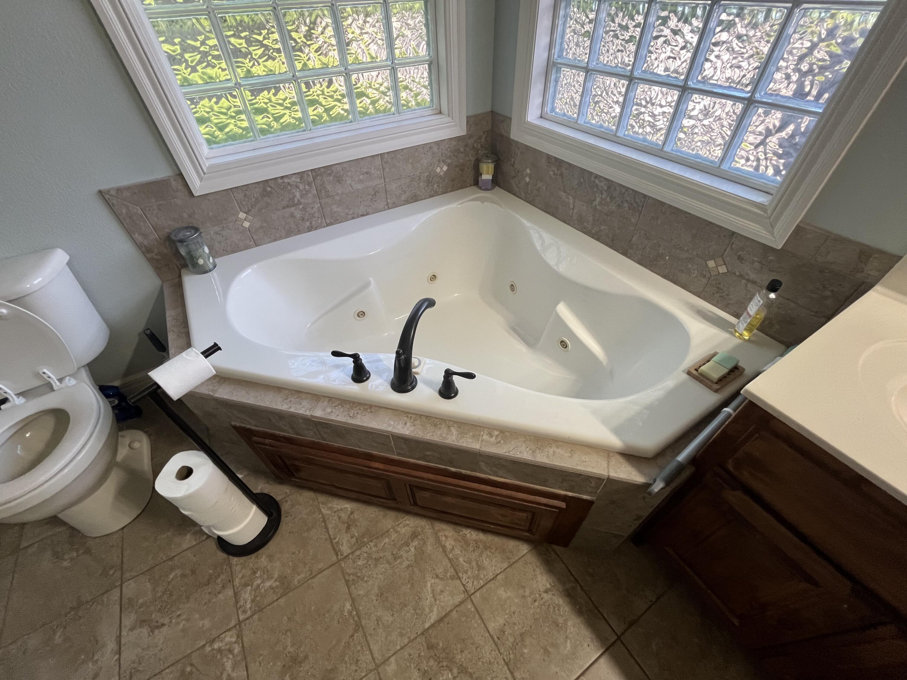 1025 Nickolas Street Property Photo 21