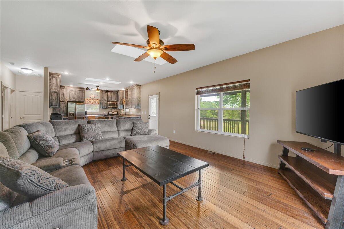 94 Elbert Road Property Photo 11