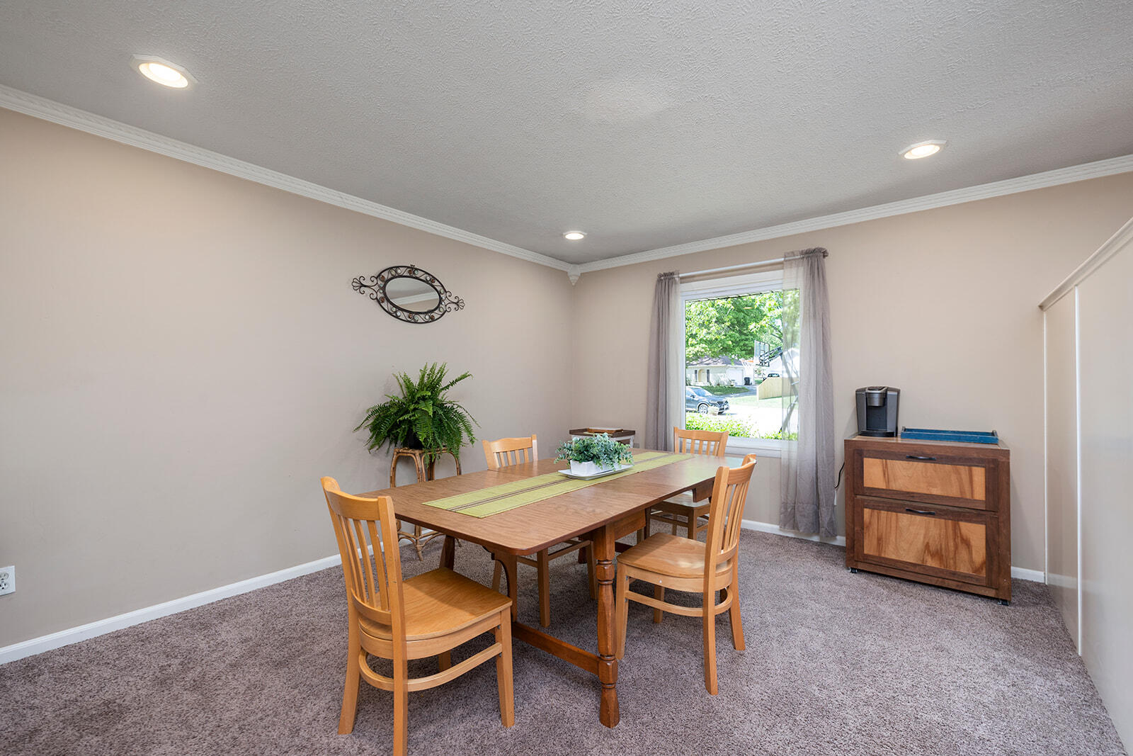 2658 East Corona Circle Property Photo 4