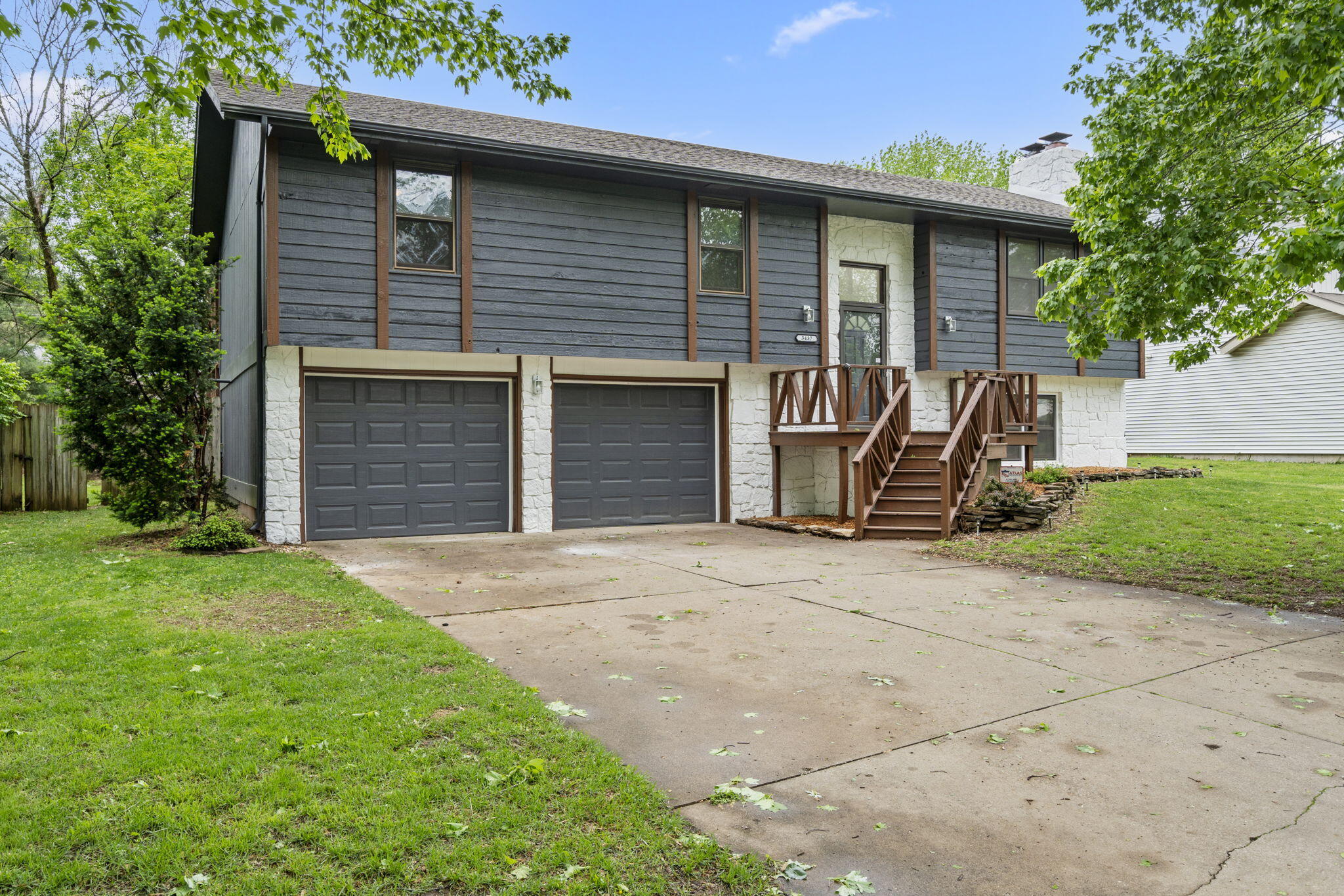 3437 South Kings Avenue Property Photo 3