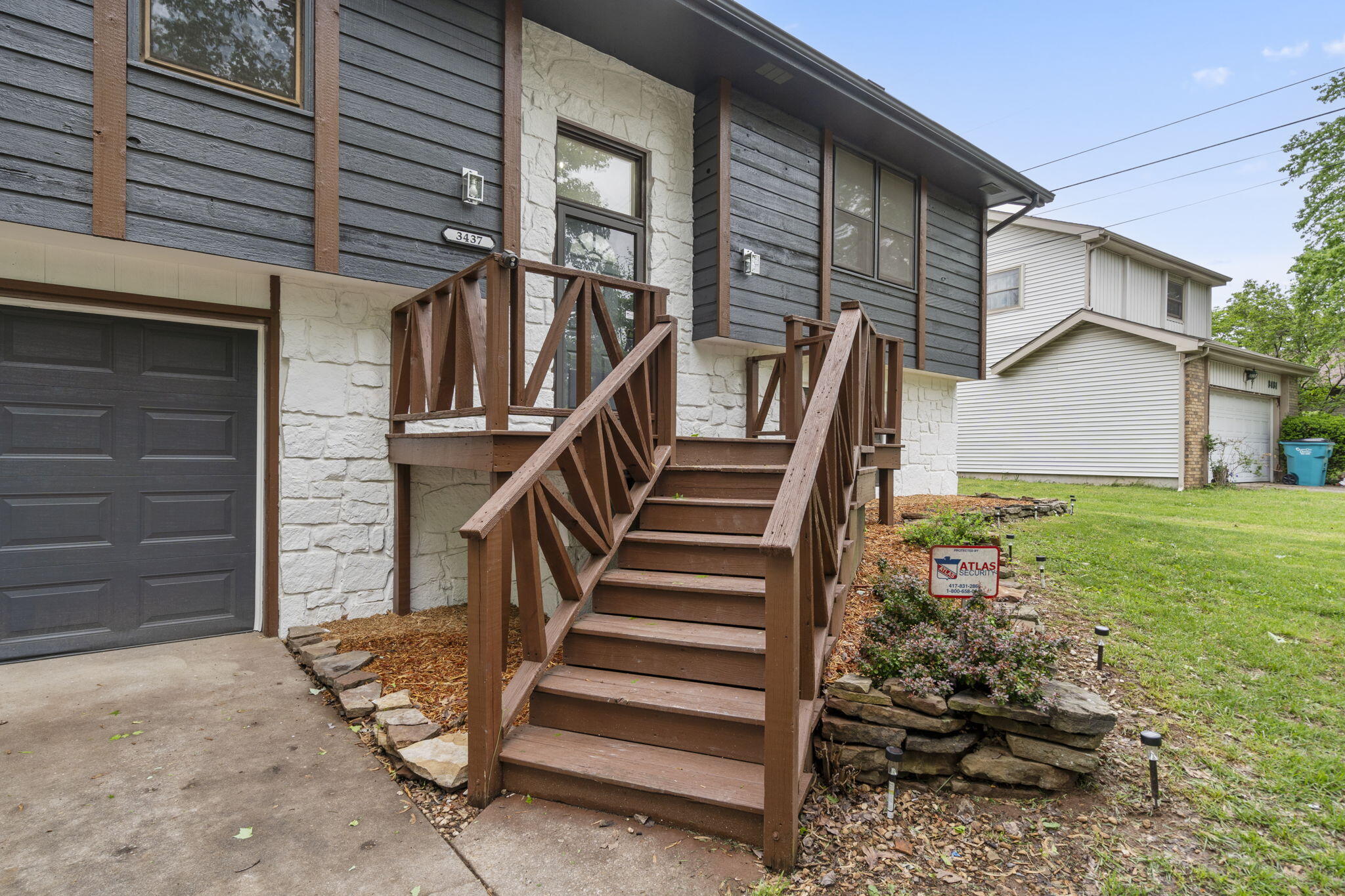 3437 South Kings Avenue Property Photo 5