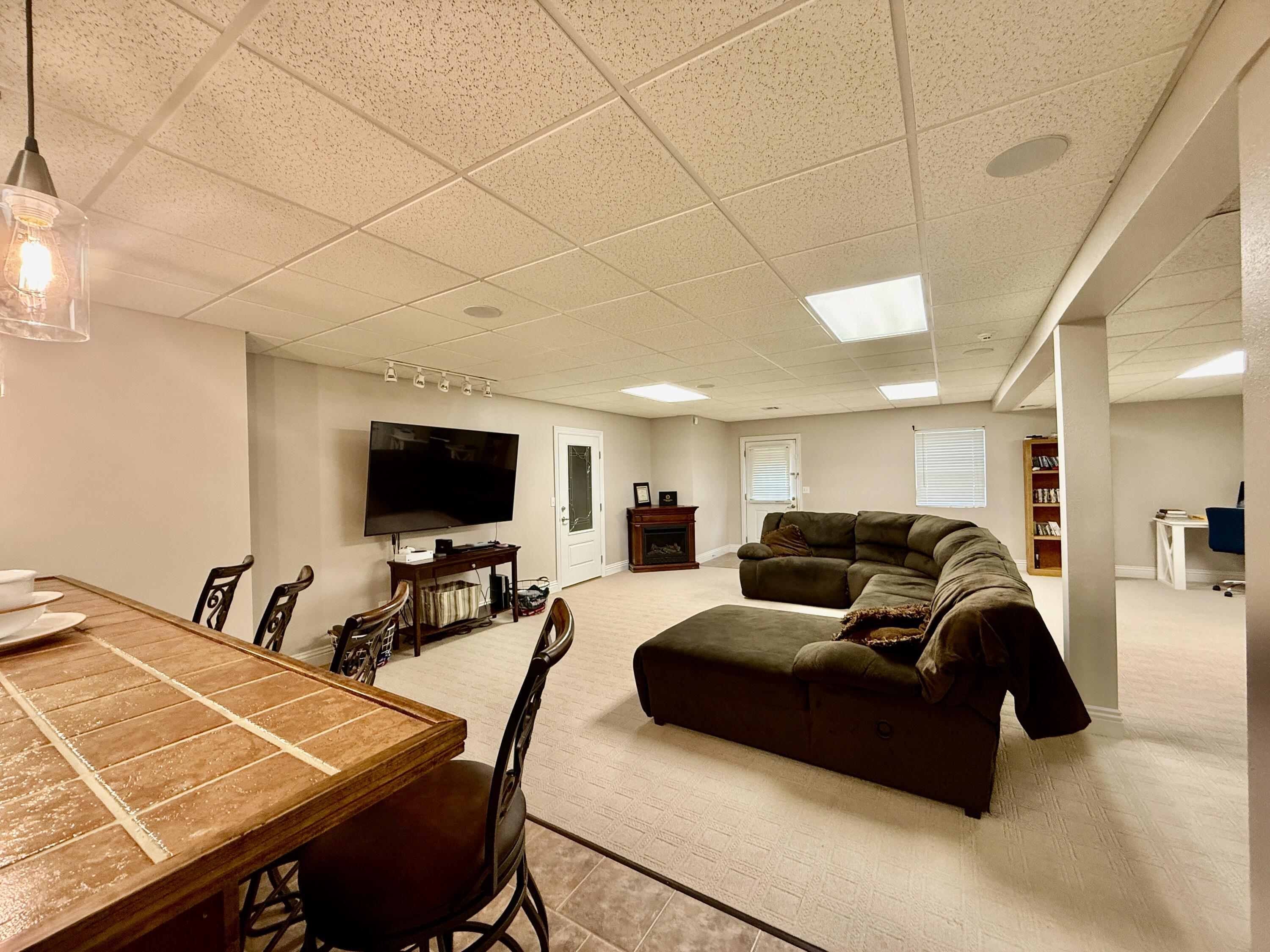 1911 Sherry Lea Drive Property Photo 15