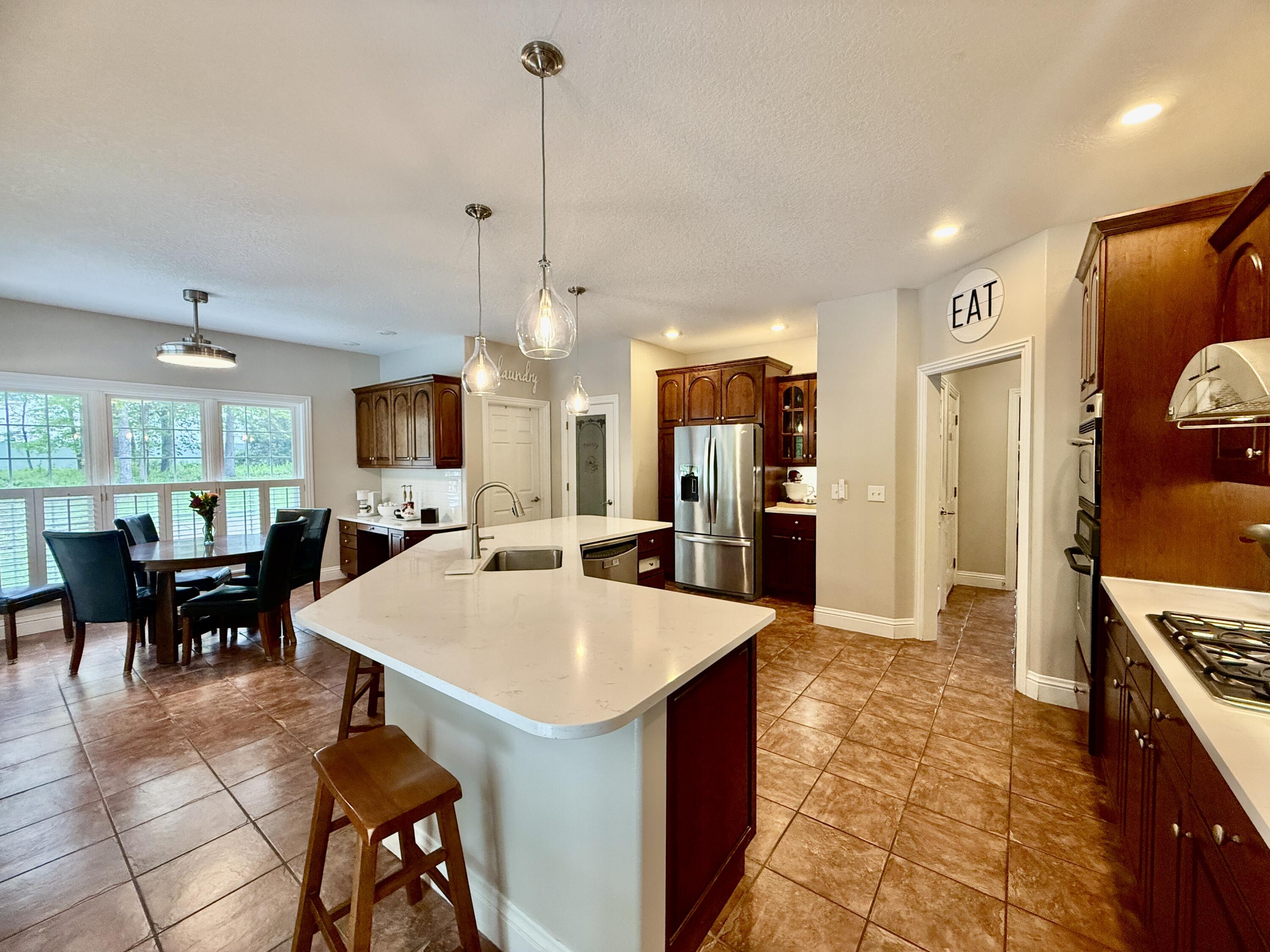 1911 Sherry Lea Drive Property Photo 18
