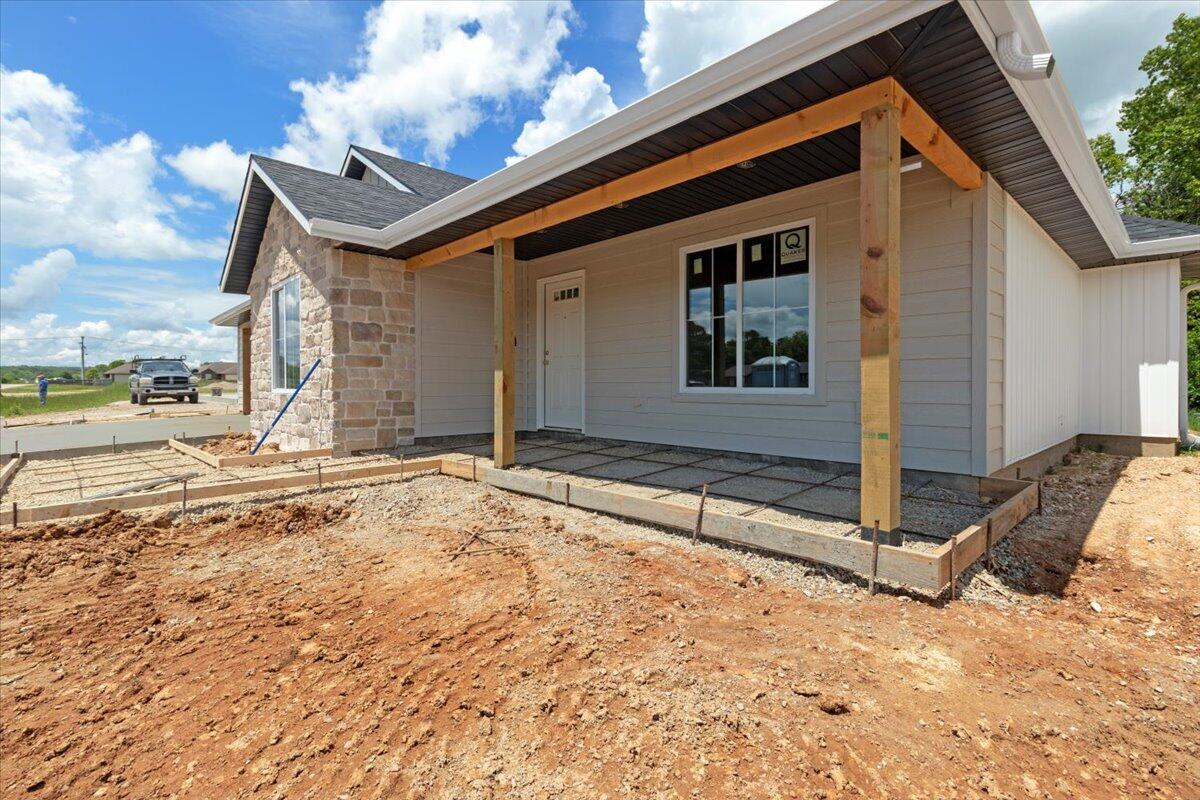 2405 Deatherage Avenue Property Photo 2