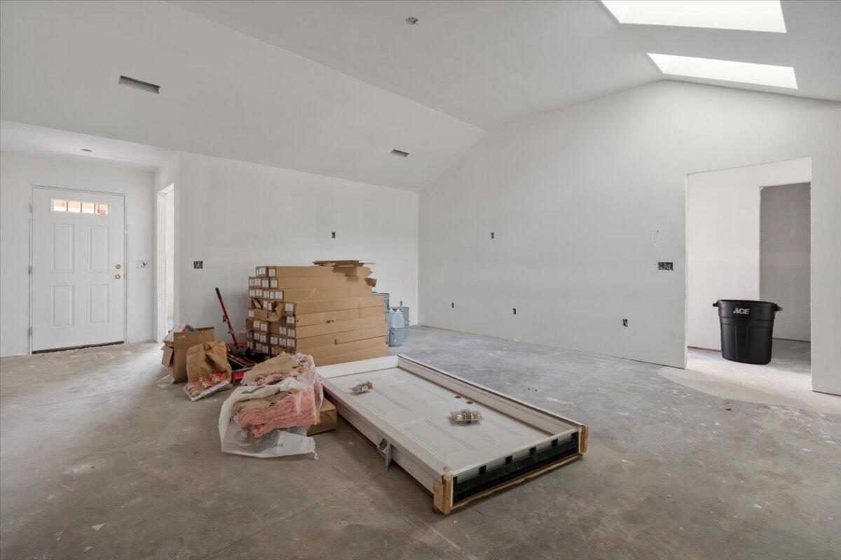 2405 Deatherage Avenue Property Photo 8