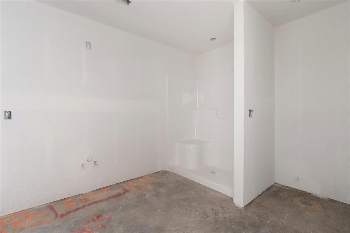 2405 Deatherage Avenue Property Photo 12
