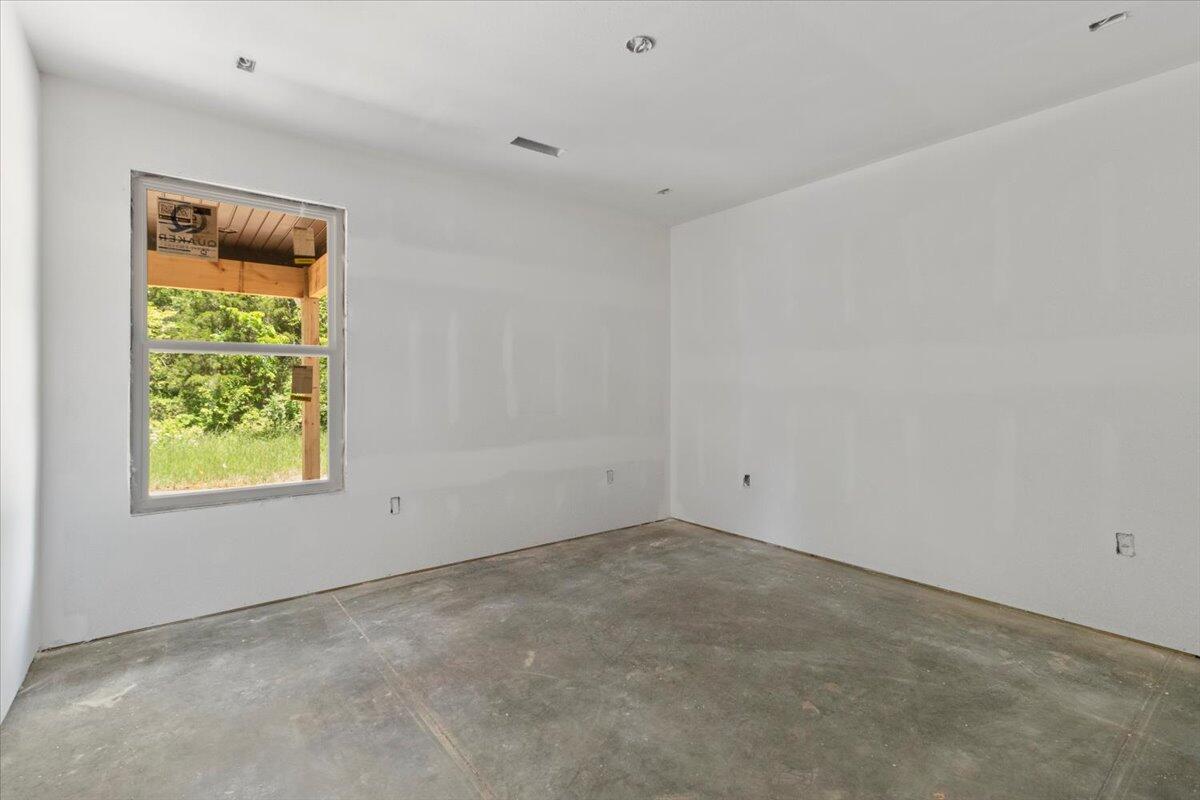 2405 Deatherage Avenue Property Photo 15