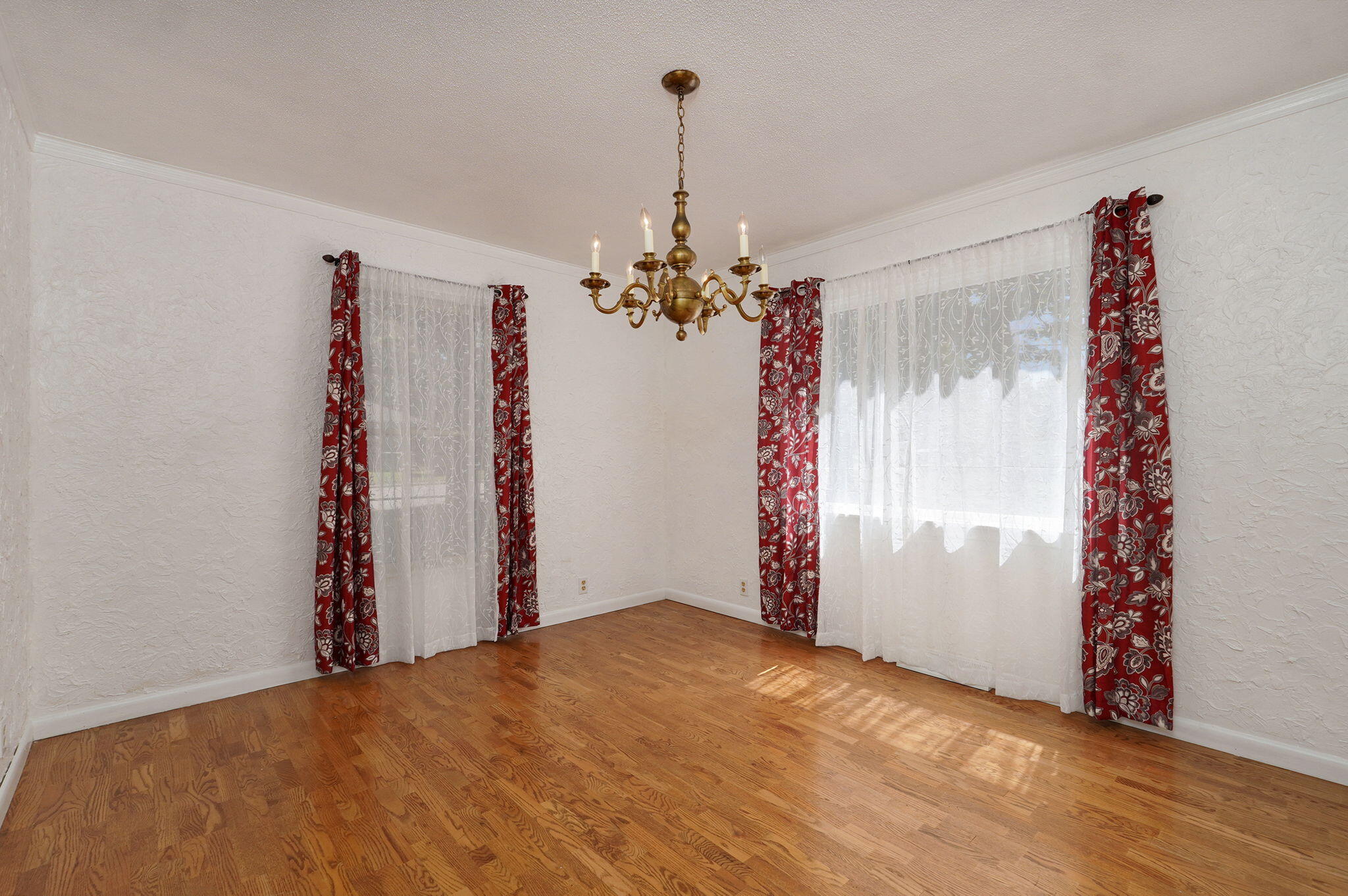 612 East Glendale Street Property Photo 12