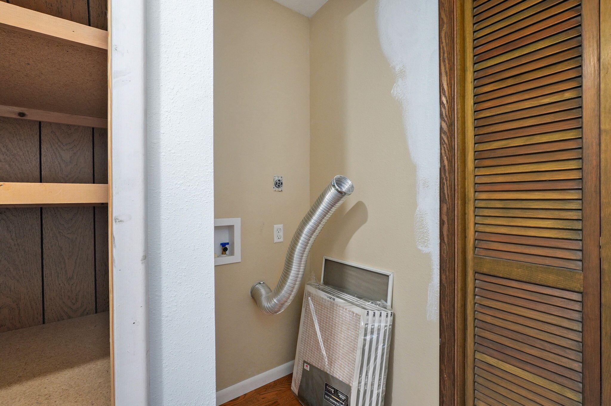 612 East Glendale Street Property Photo 22