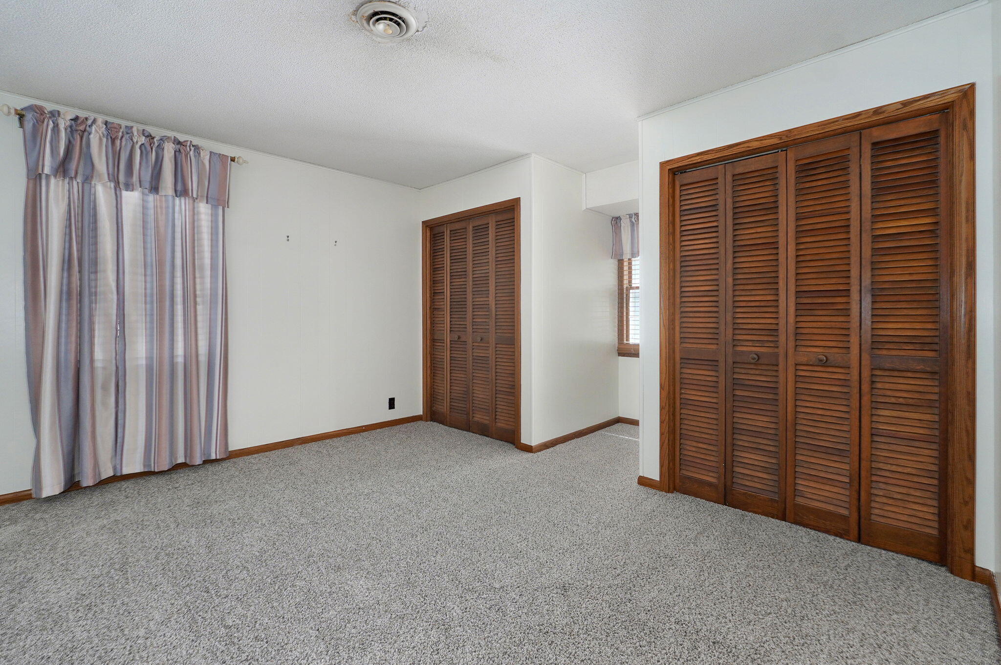 612 East Glendale Street Property Photo 34