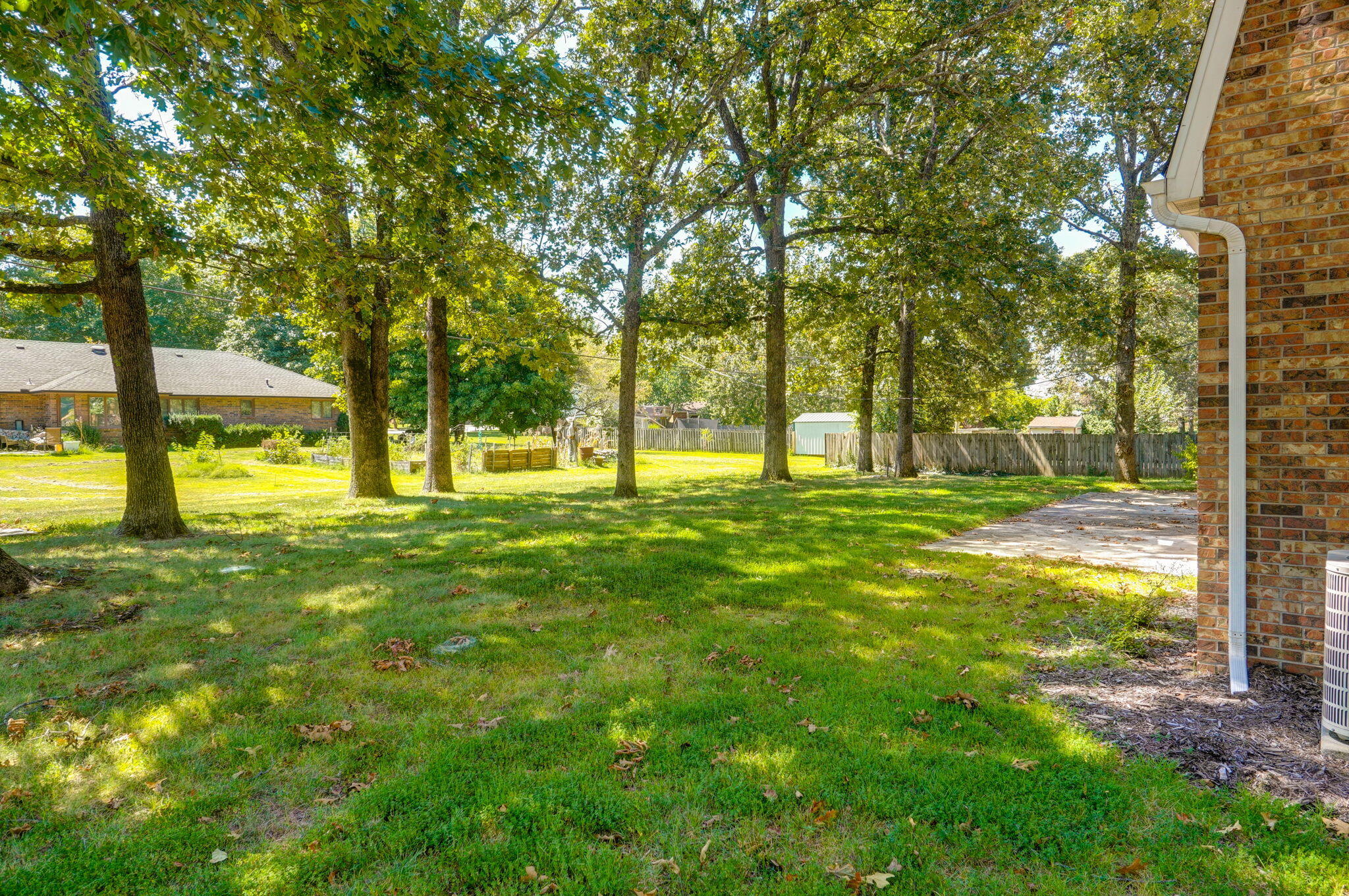 612 East Glendale Street Property Photo 42
