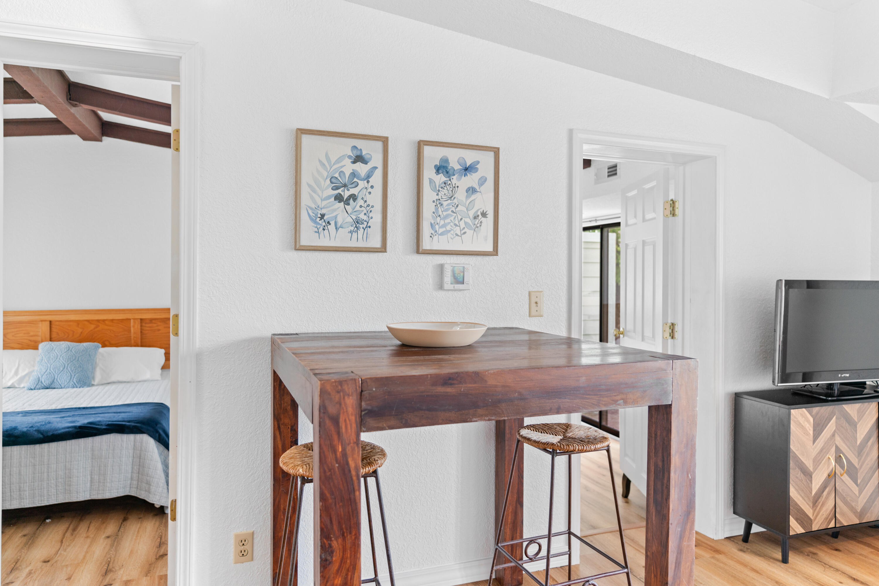 100 Getaway Circle Property Photo 11