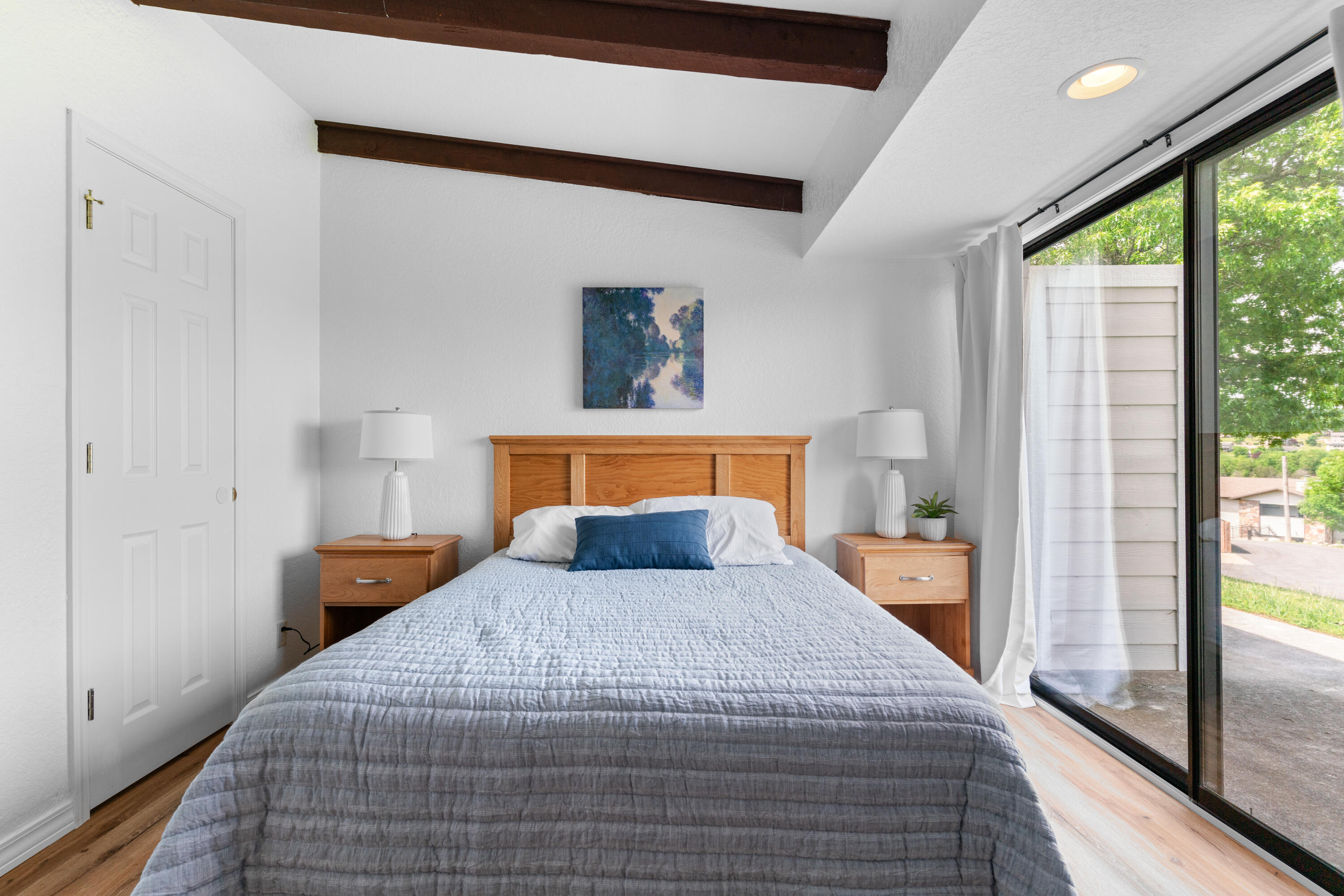 100 Getaway Circle Property Photo 18