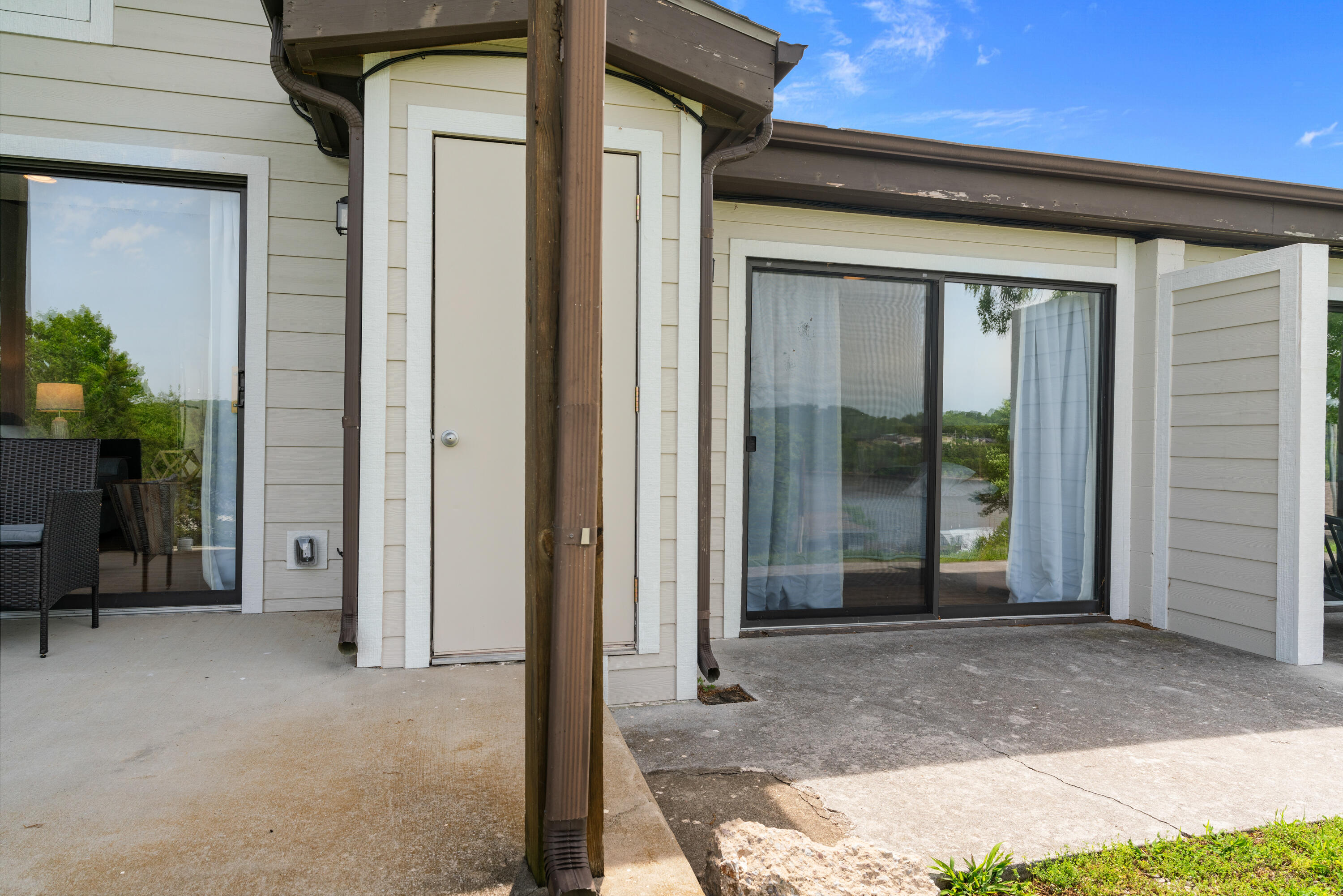 100 Getaway Circle Property Photo 21