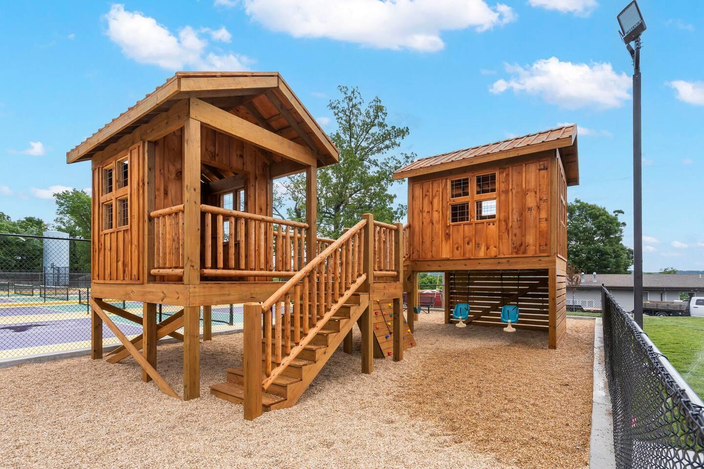 100 Getaway Circle Property Photo 32