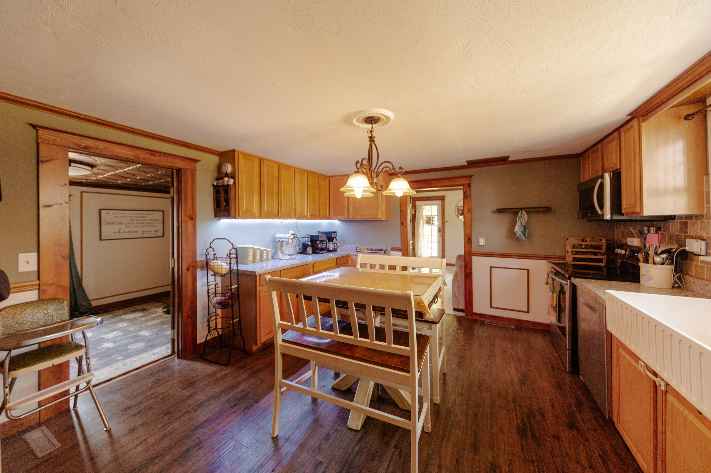 111 West Olive Street Property Photo 18