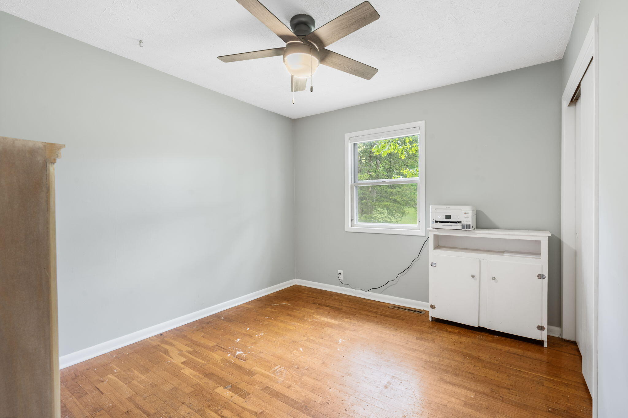 5926 East Farm Road 142 Property Photo 11