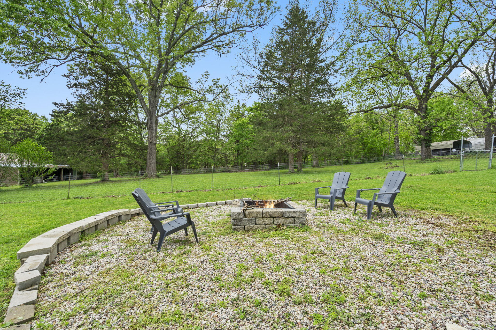 5926 East Farm Road 142 Property Photo 25
