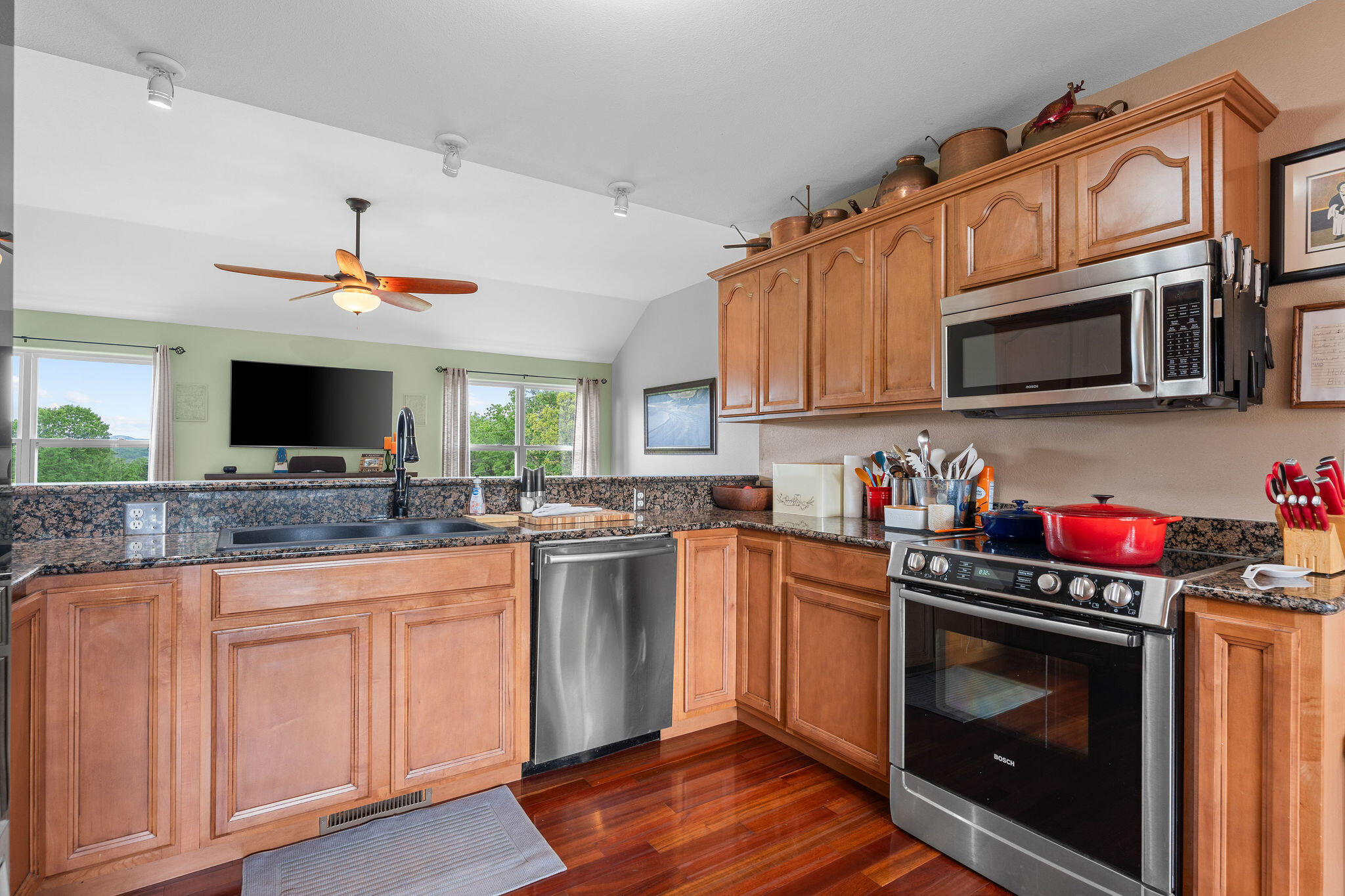 435 Lookout Rdg Road Property Photo 13