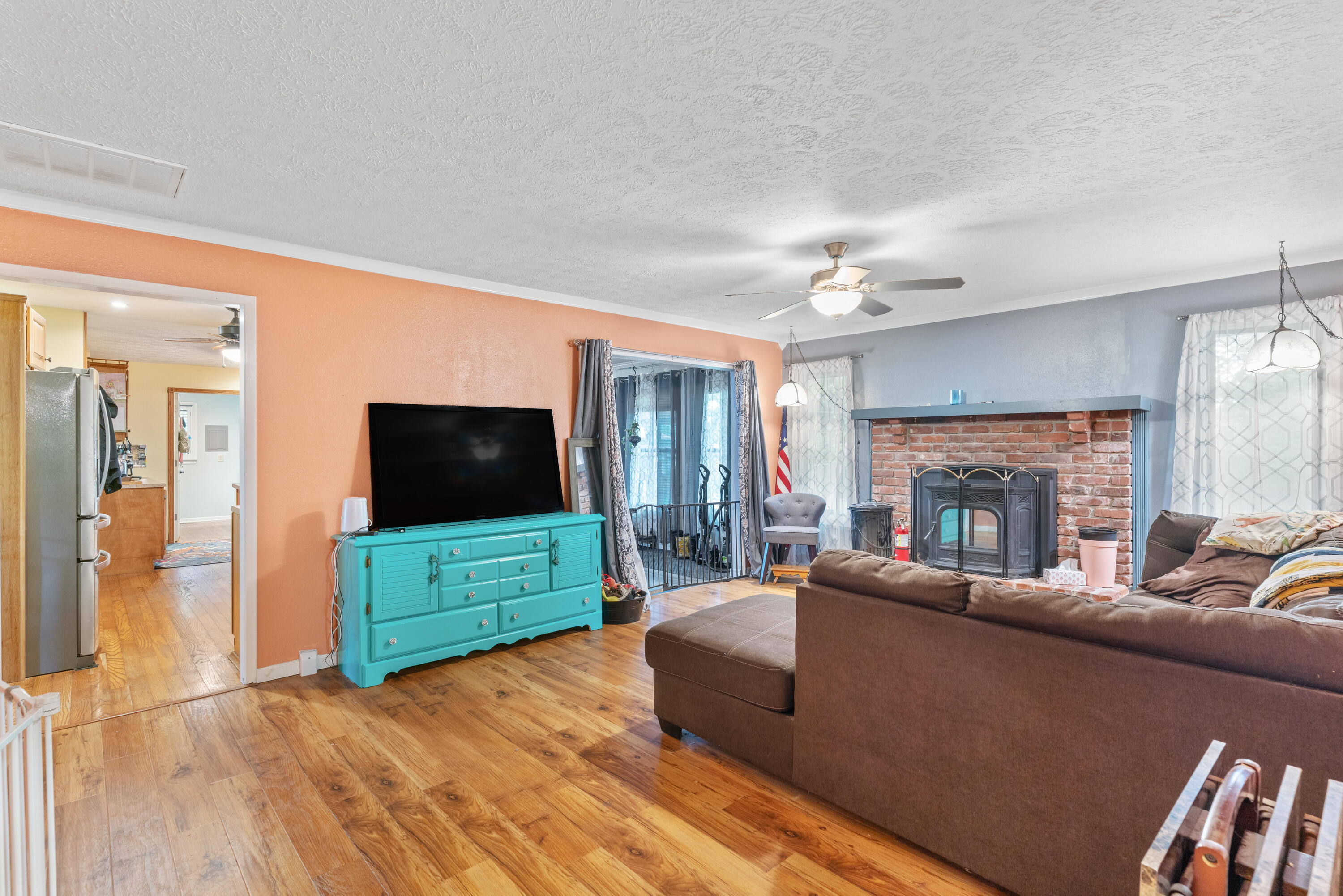 1124 West Swan Street Property Photo 11