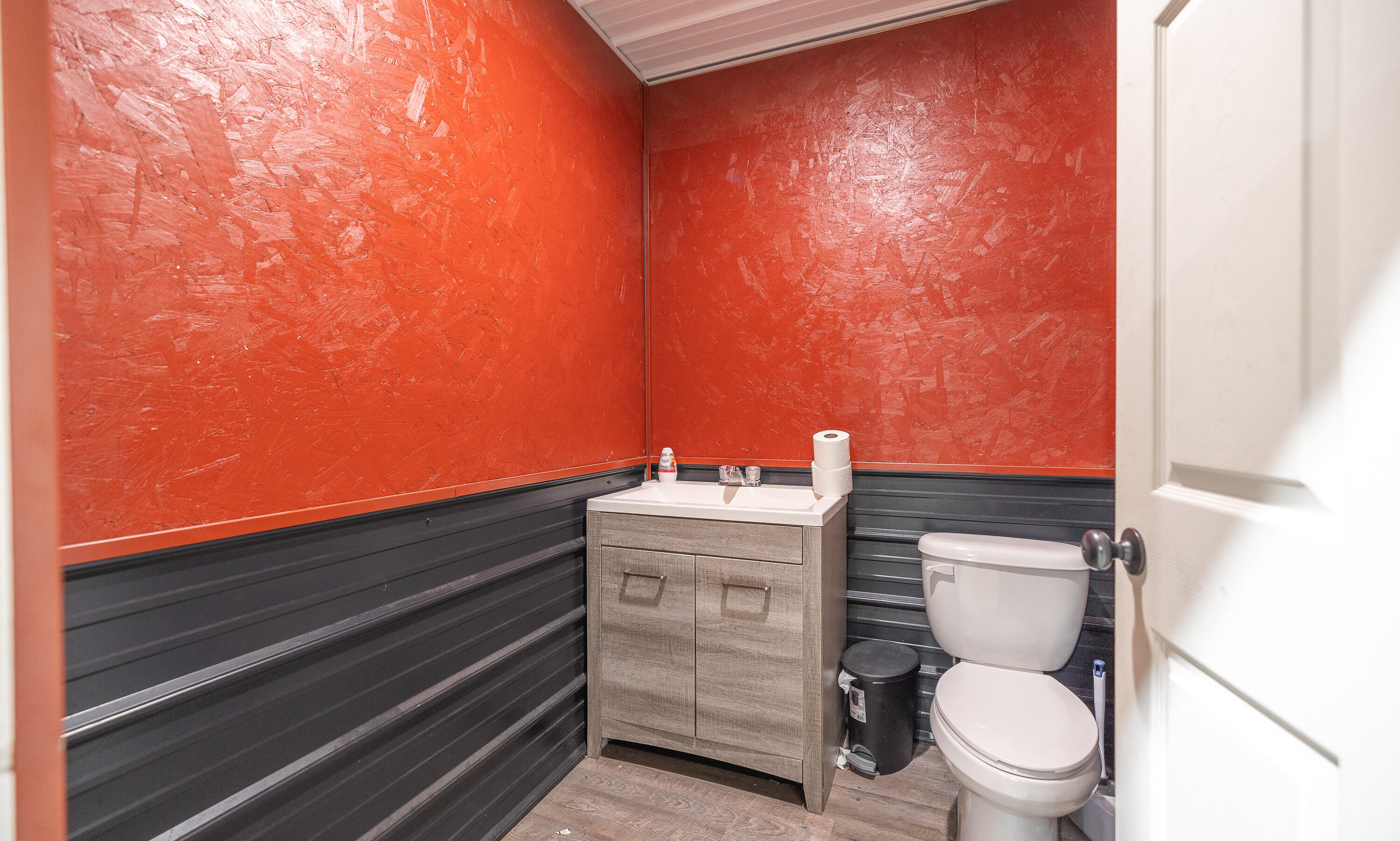 610 Highway B Property Photo 12