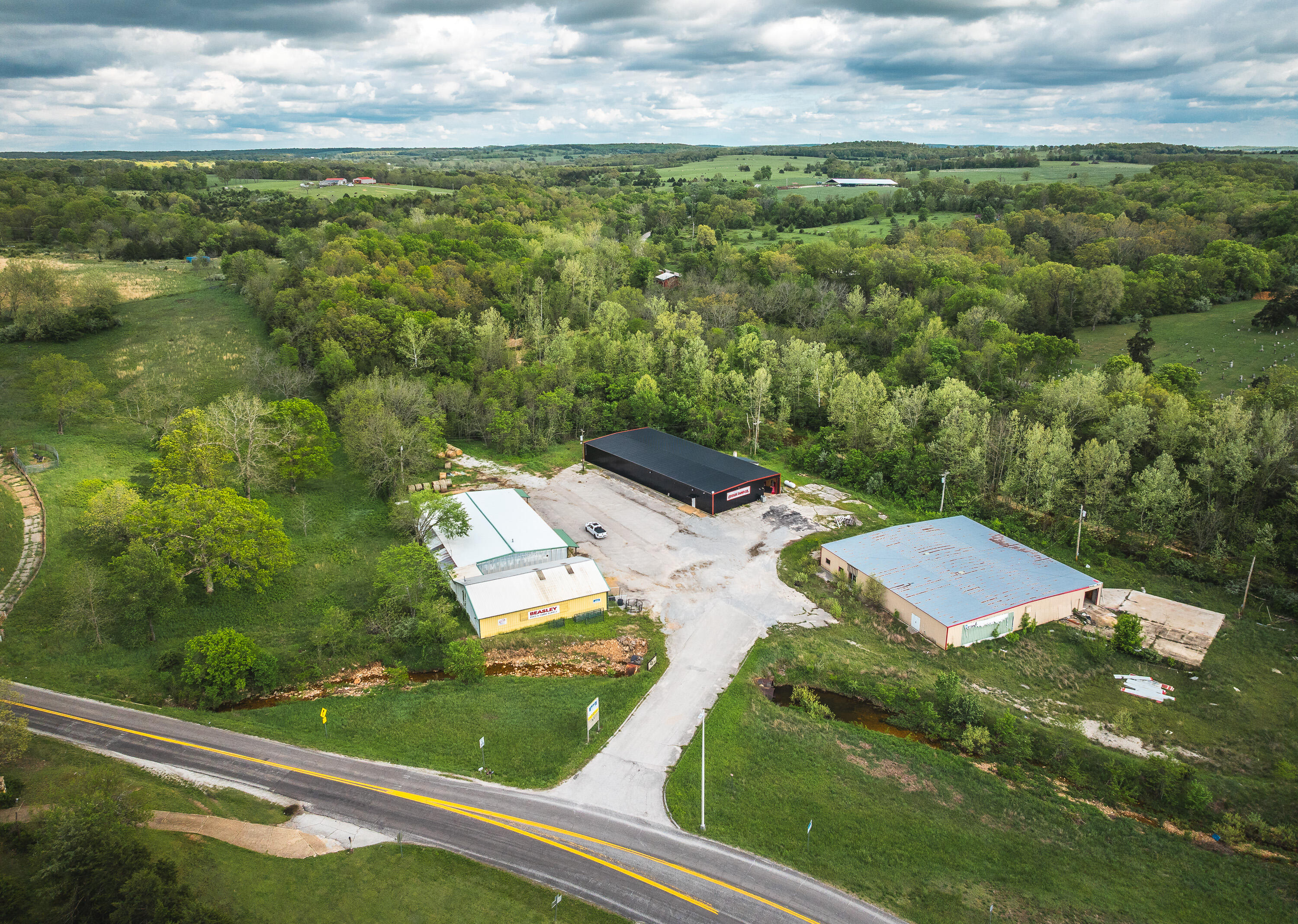610 Highway B Property Photo 13