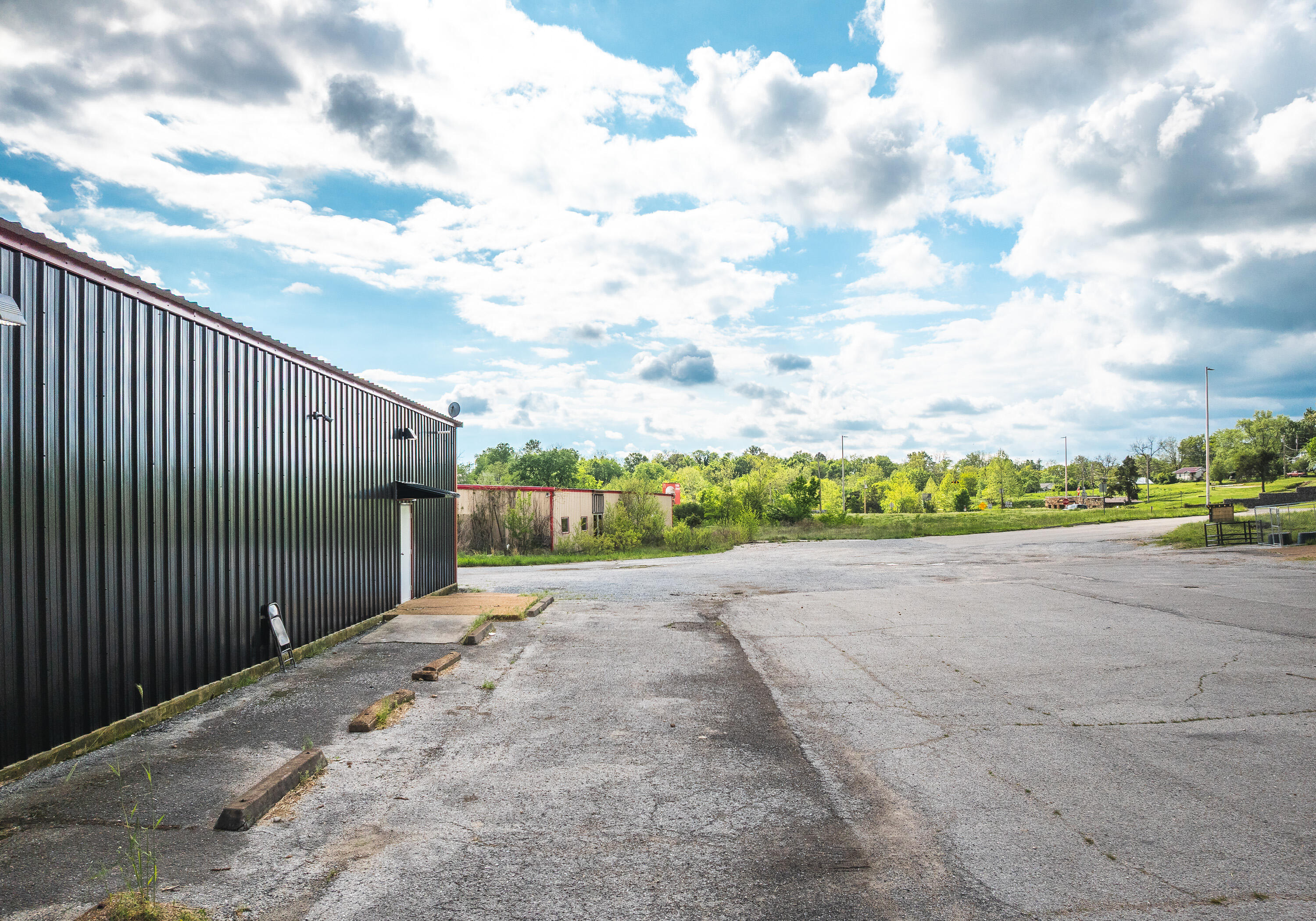 610 Highway B Property Photo 23