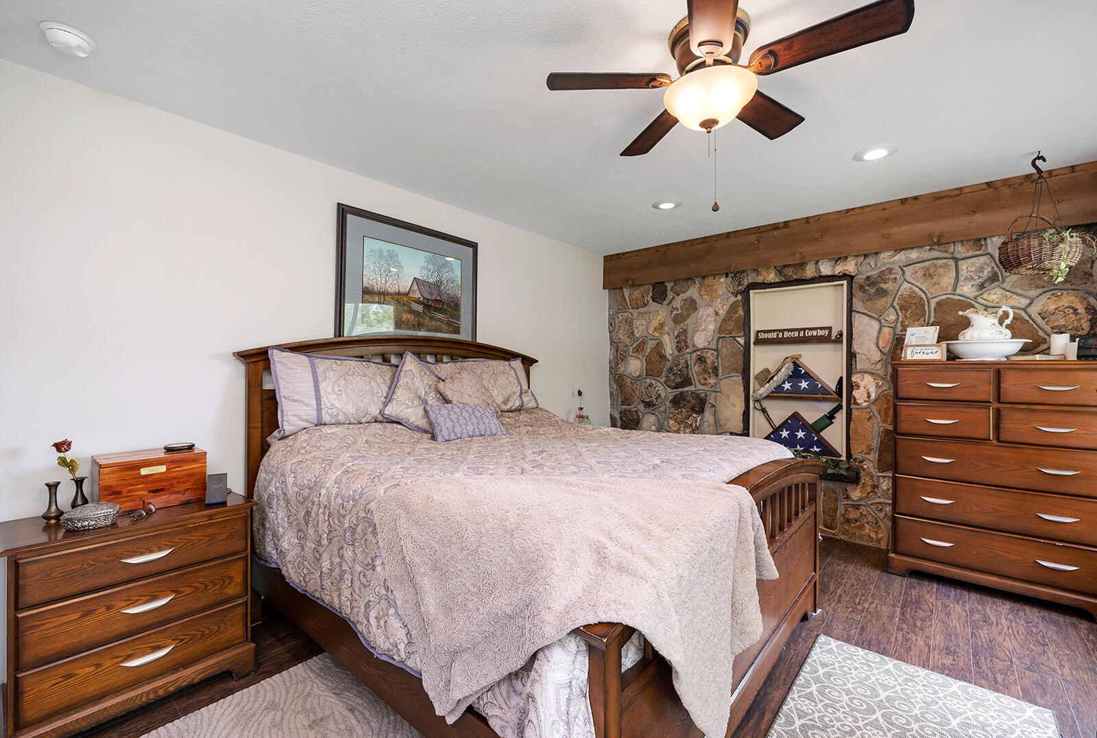 9099 Holly Property Photo 26