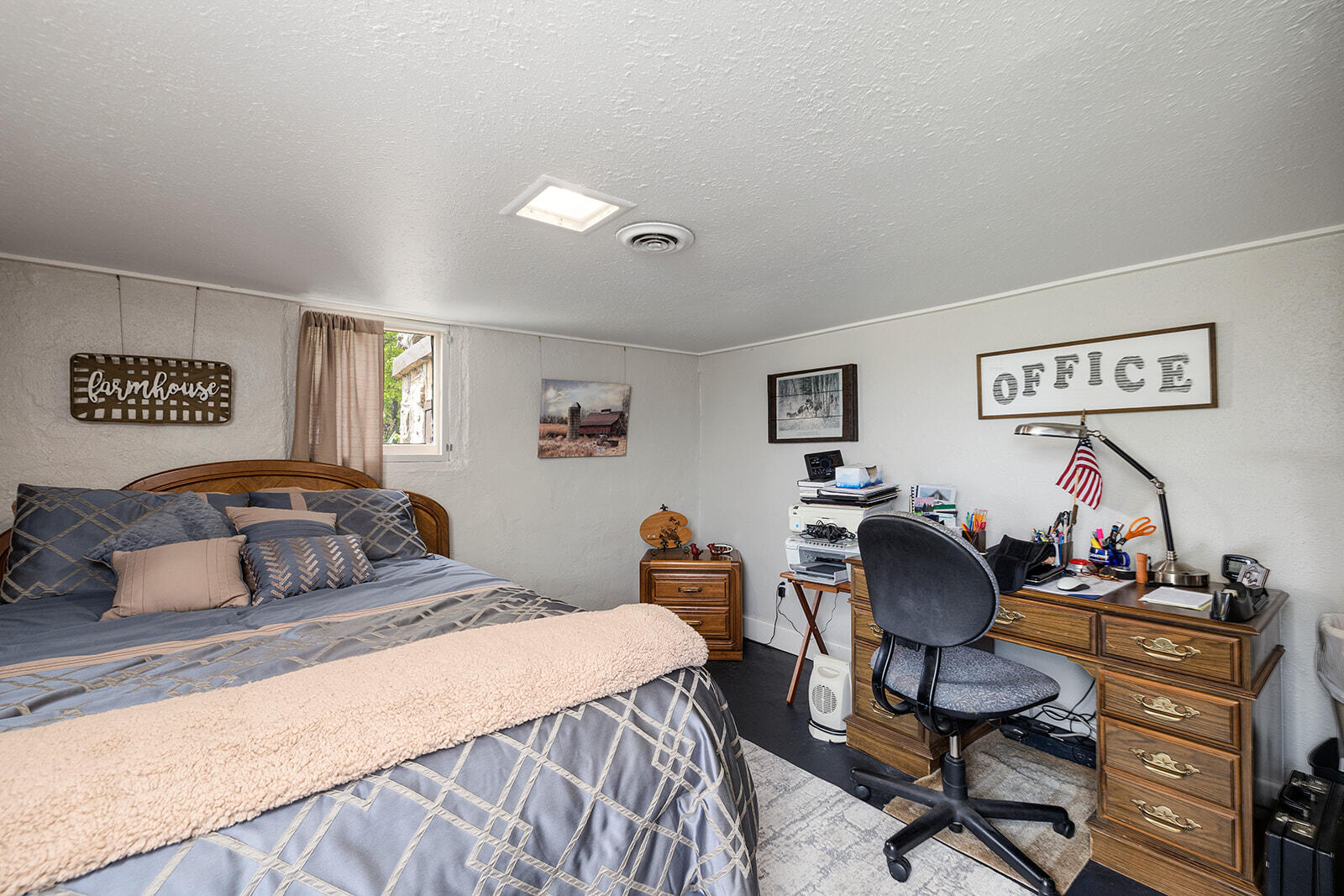 9099 Holly Property Photo 30
