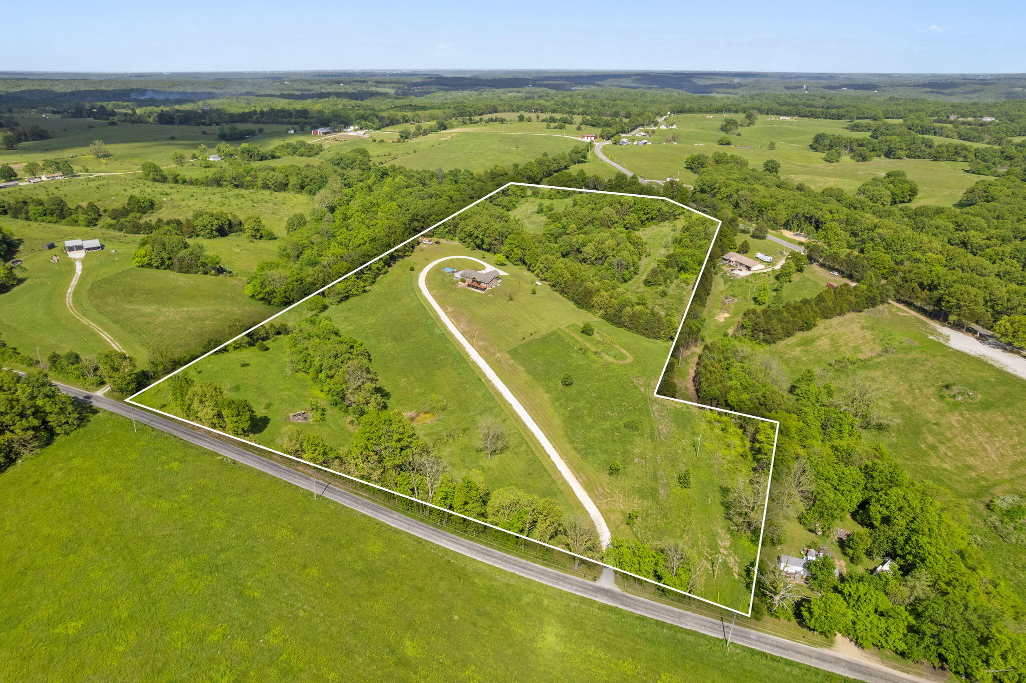 2885 Possum Trot Road Property Photo 2