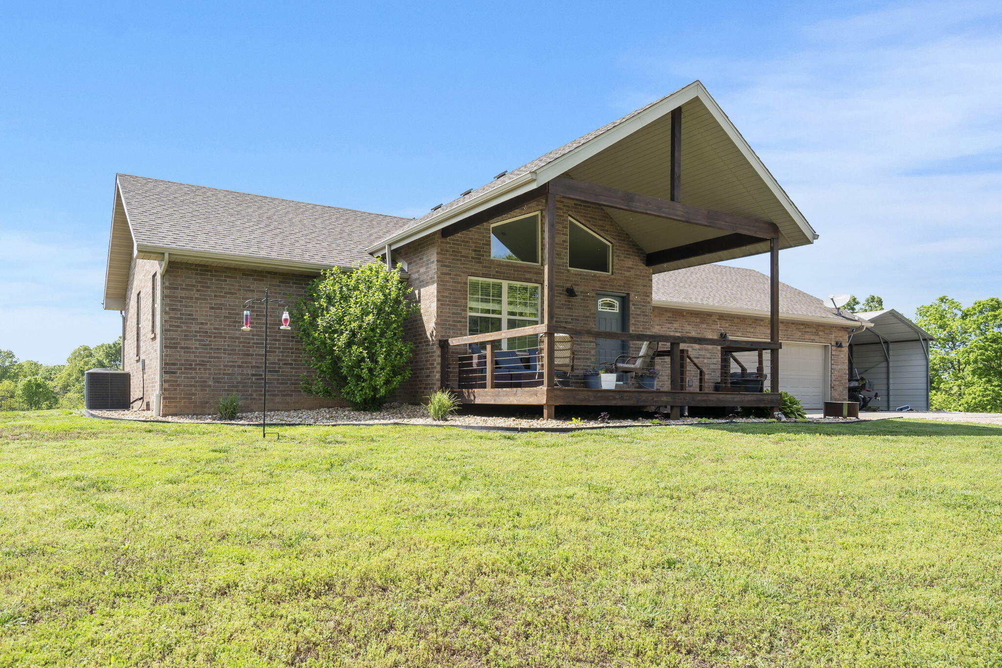 2885 Possum Trot Road Property Photo 3