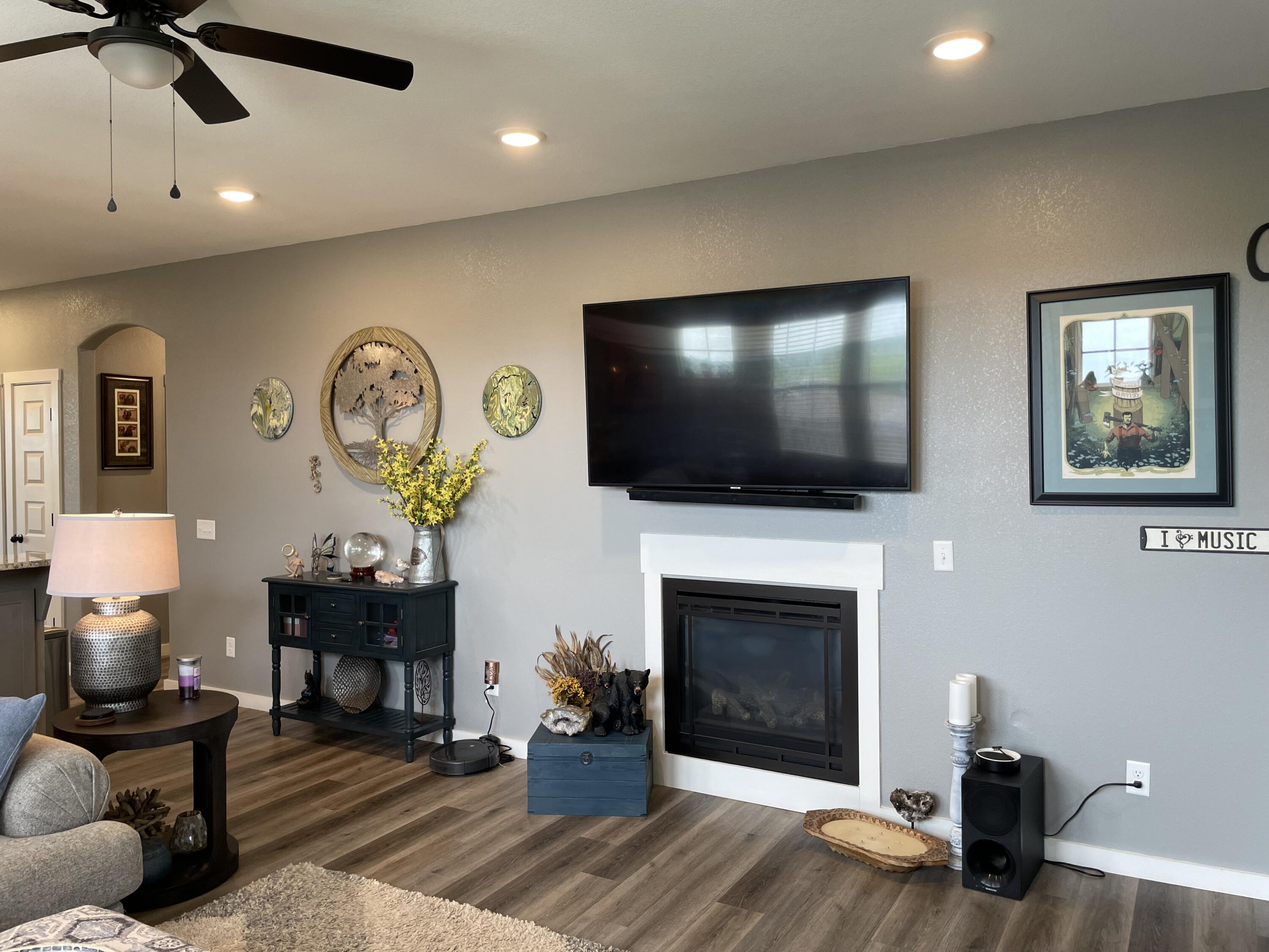 1312 Justins Trail Property Photo 5
