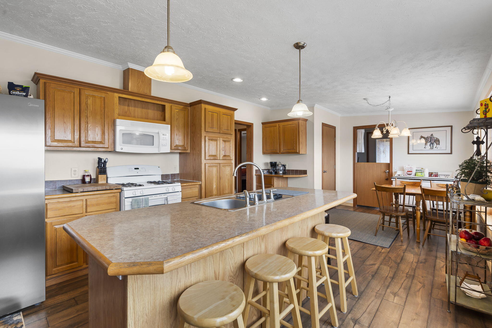 179 South Seneker Street Property Photo 8