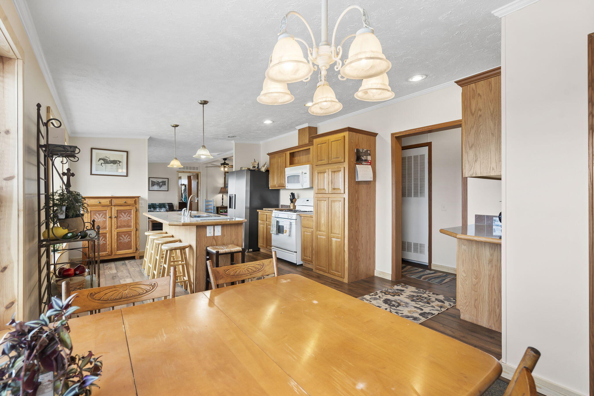 179 South Seneker Street Property Photo 13