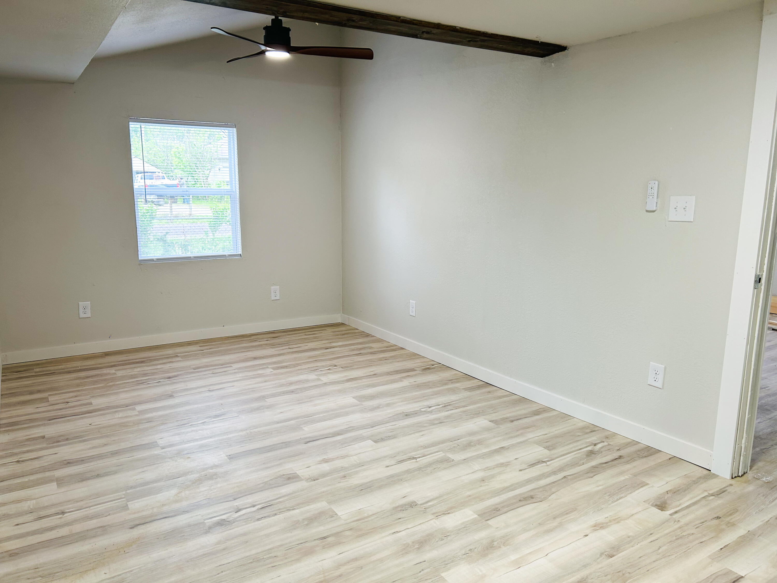 3240 West Page Street Property Photo 6