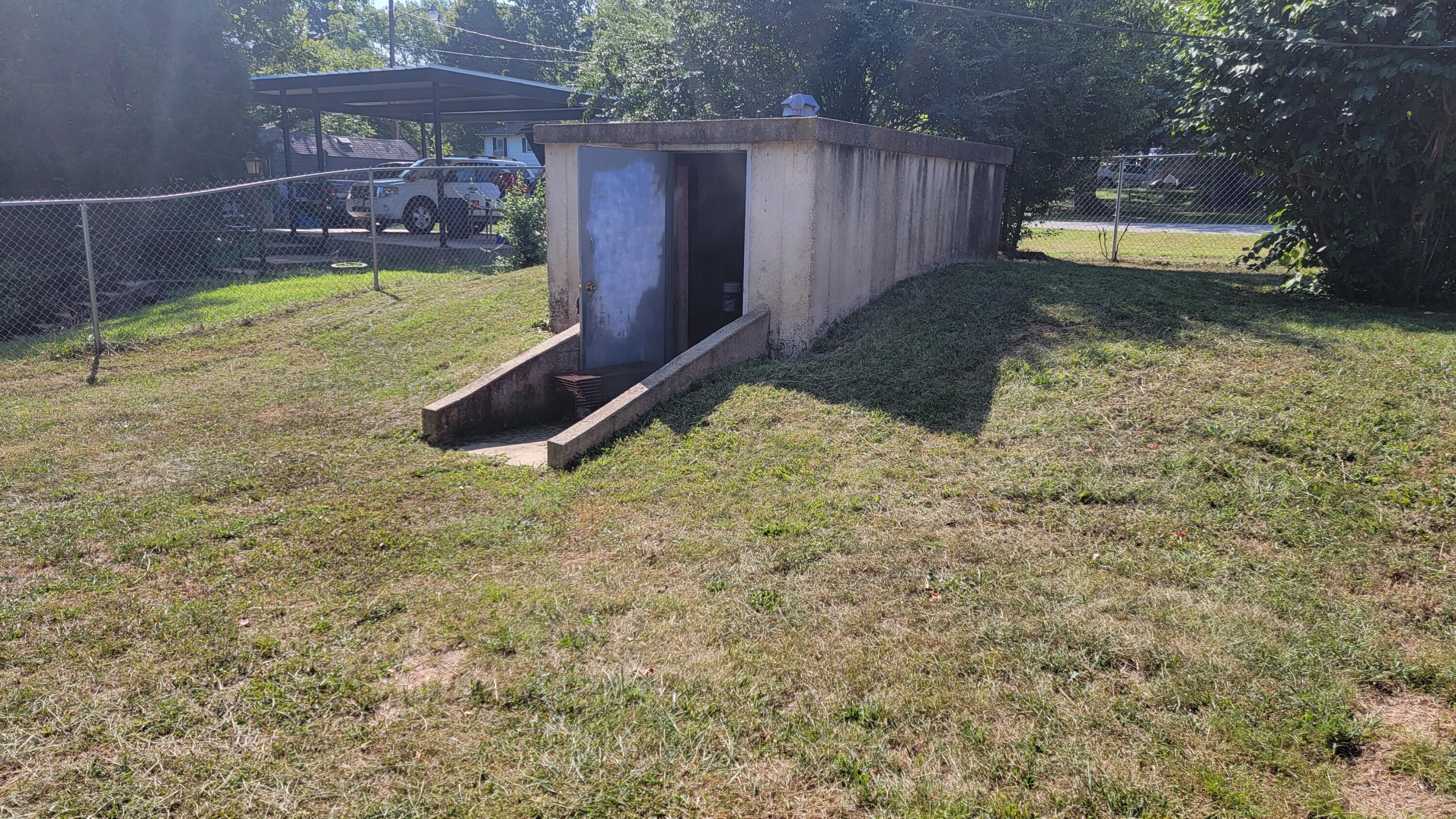 624 Joe Jones Boulevard Property Photo 8