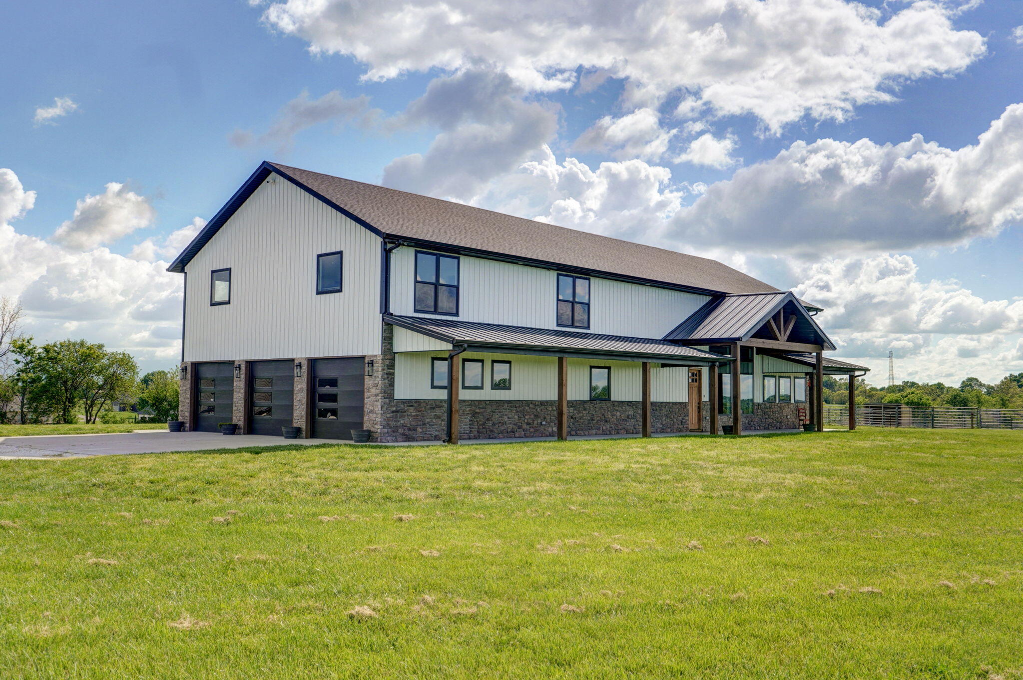 247 Davis Road Property Photo