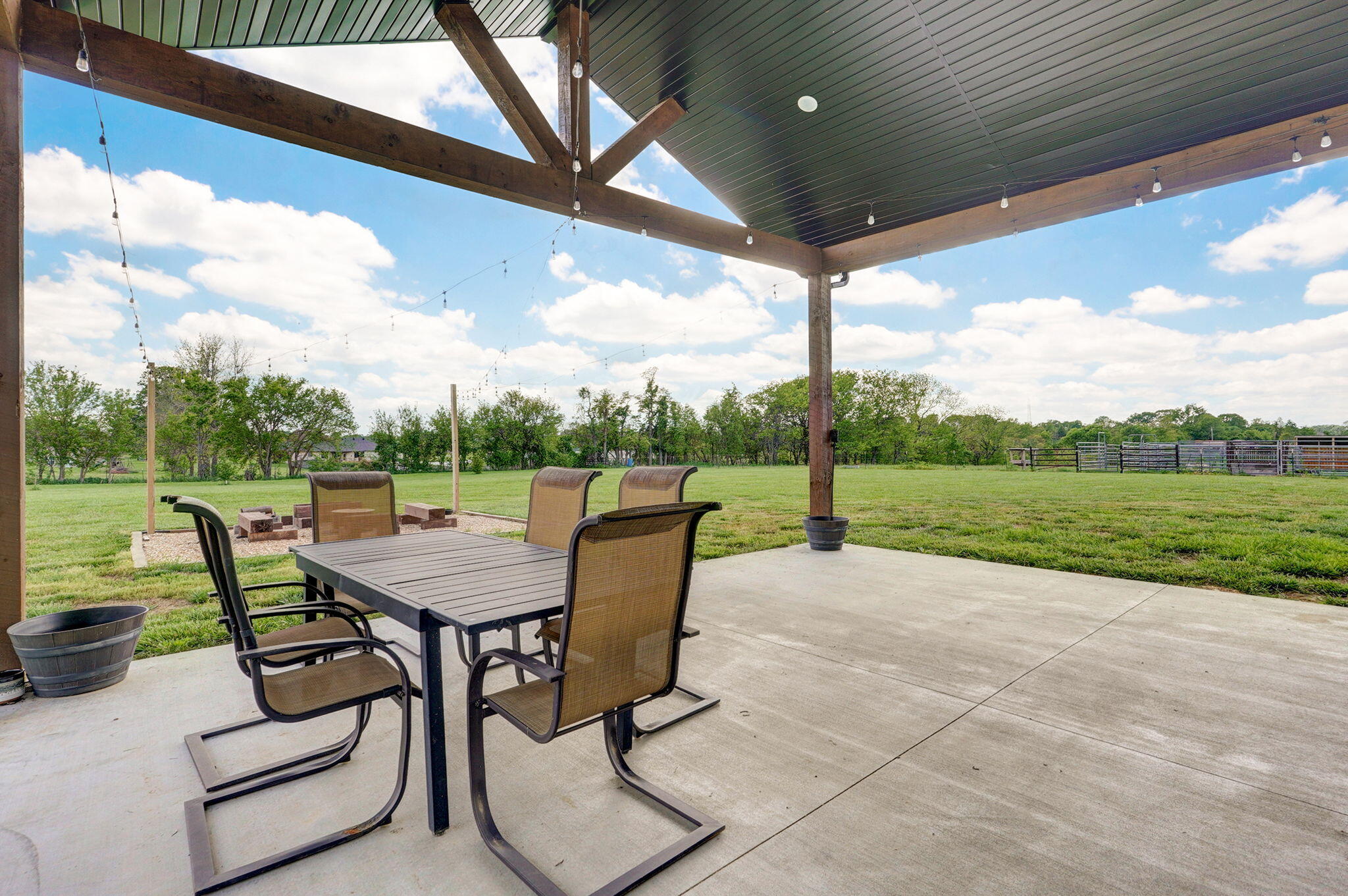 247 Davis Road Property Photo 42