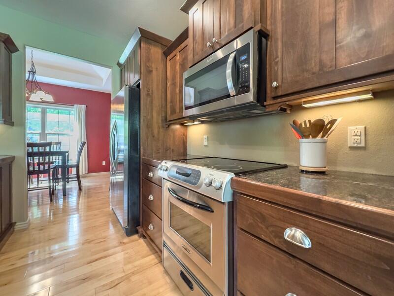 555 East Farm 84 Road Property Photo 12