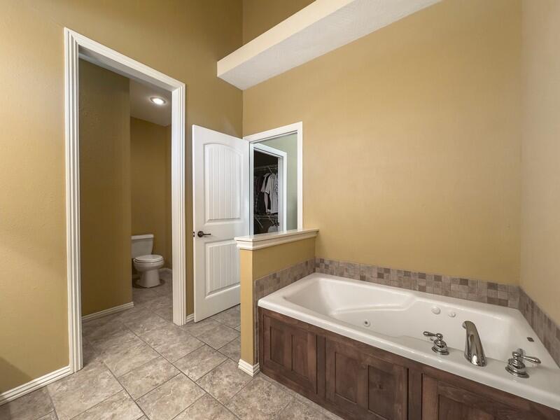 555 East Farm 84 Road Property Photo 27
