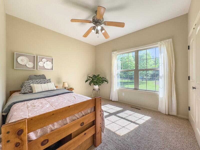 555 East Farm 84 Road Property Photo 36