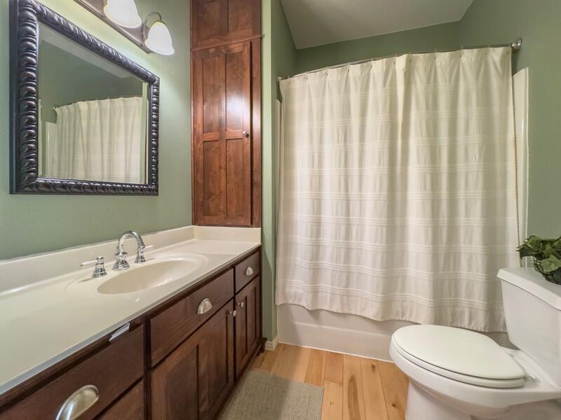 555 East Farm 84 Road Property Photo 38