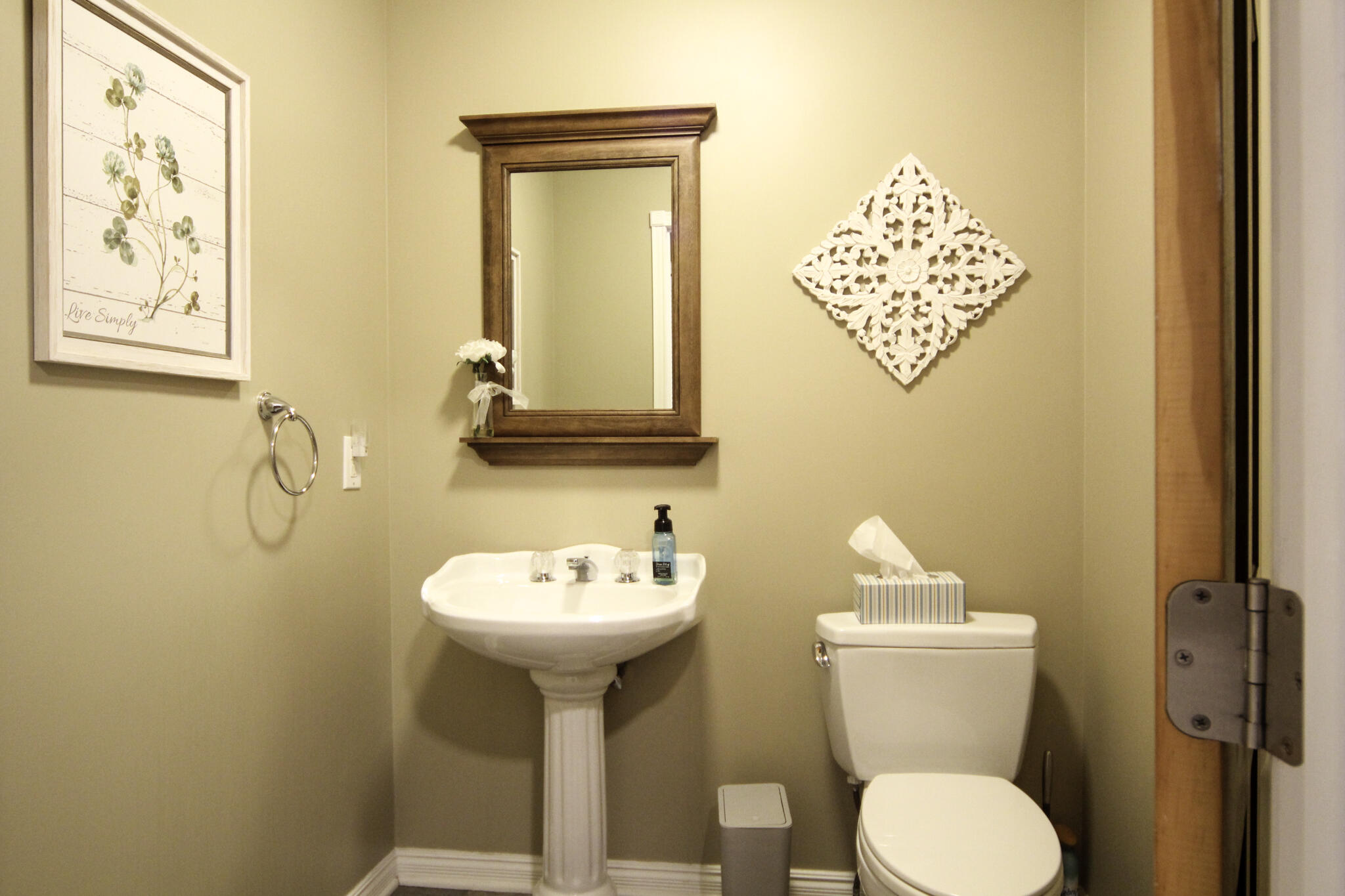 2591 South Marlborough Avenue Property Photo 27
