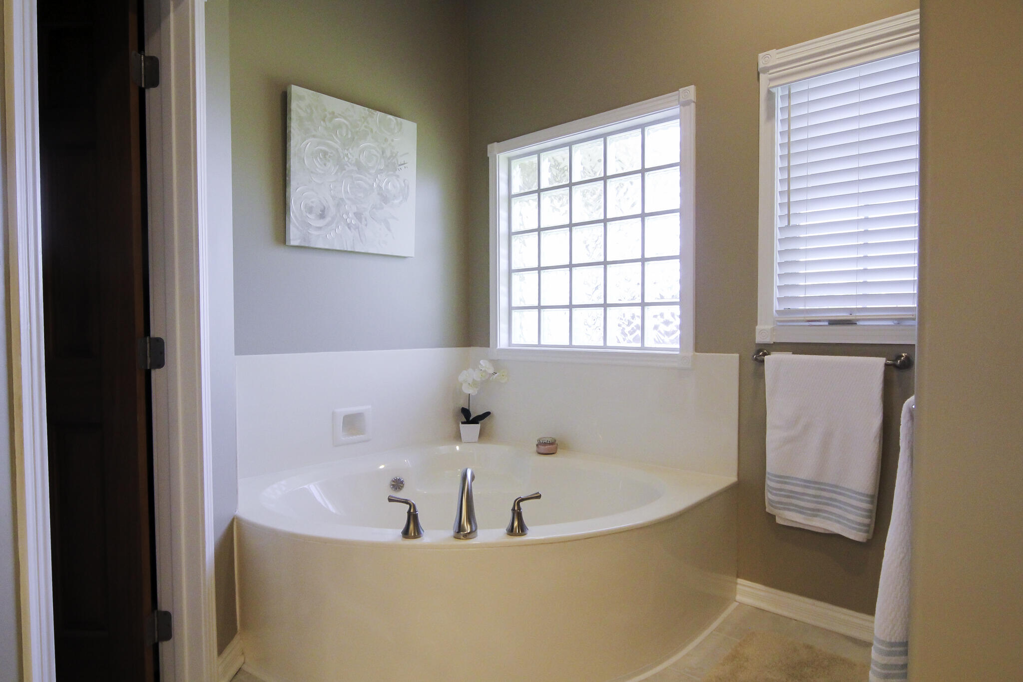 2591 South Marlborough Avenue Property Photo 31