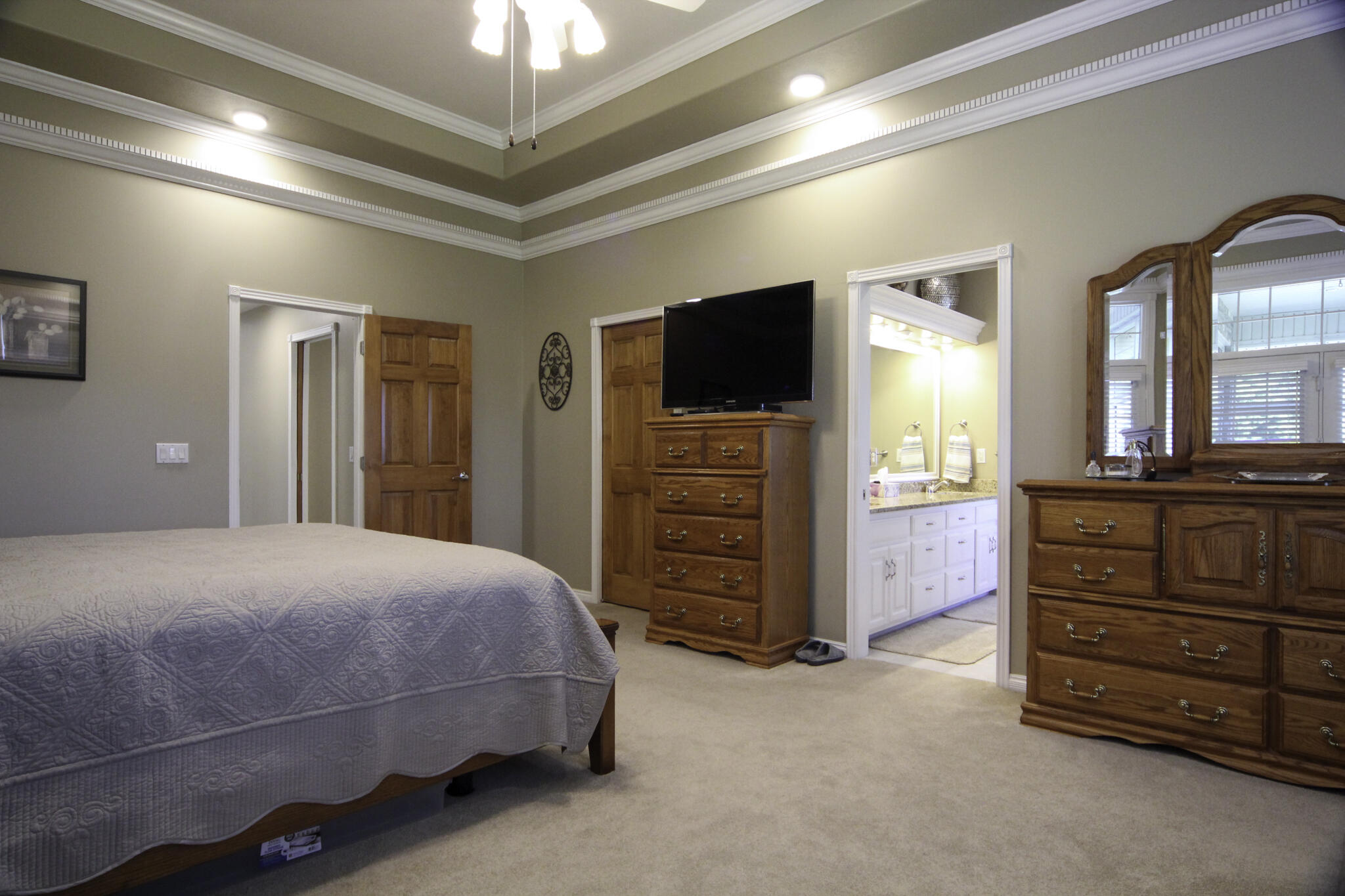 2591 South Marlborough Avenue Property Photo 35