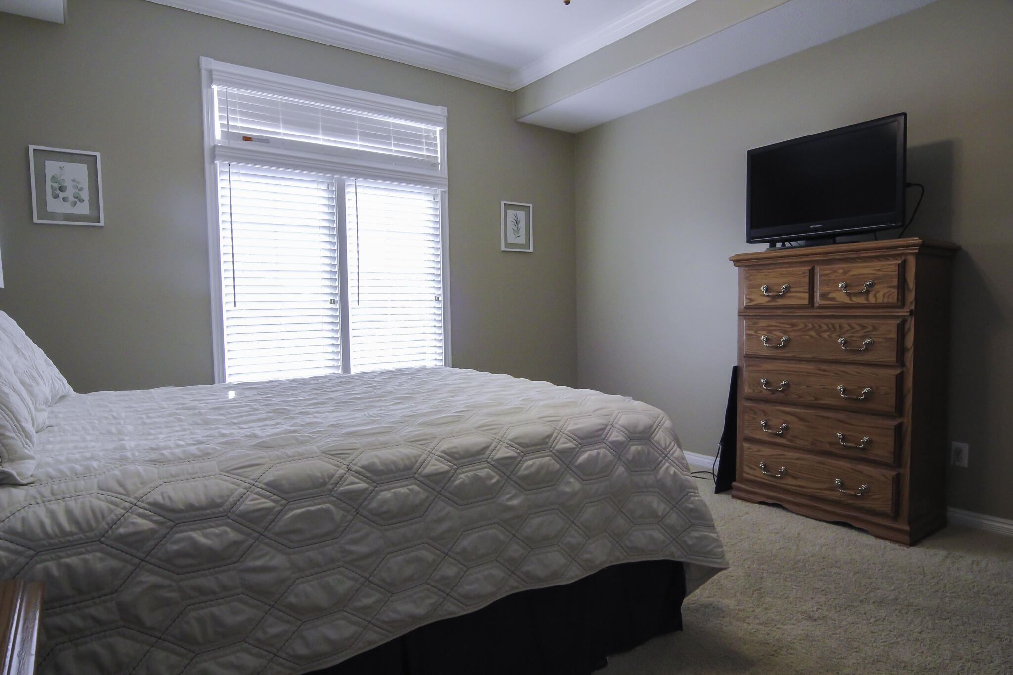 2591 South Marlborough Avenue Property Photo 53