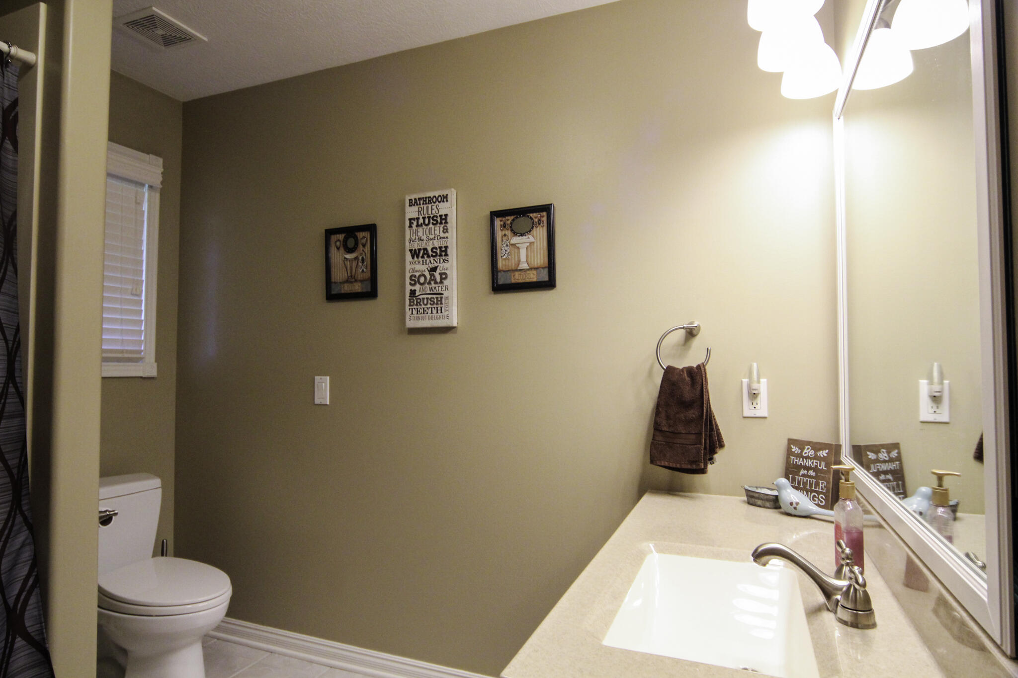 2591 South Marlborough Avenue Property Photo 56