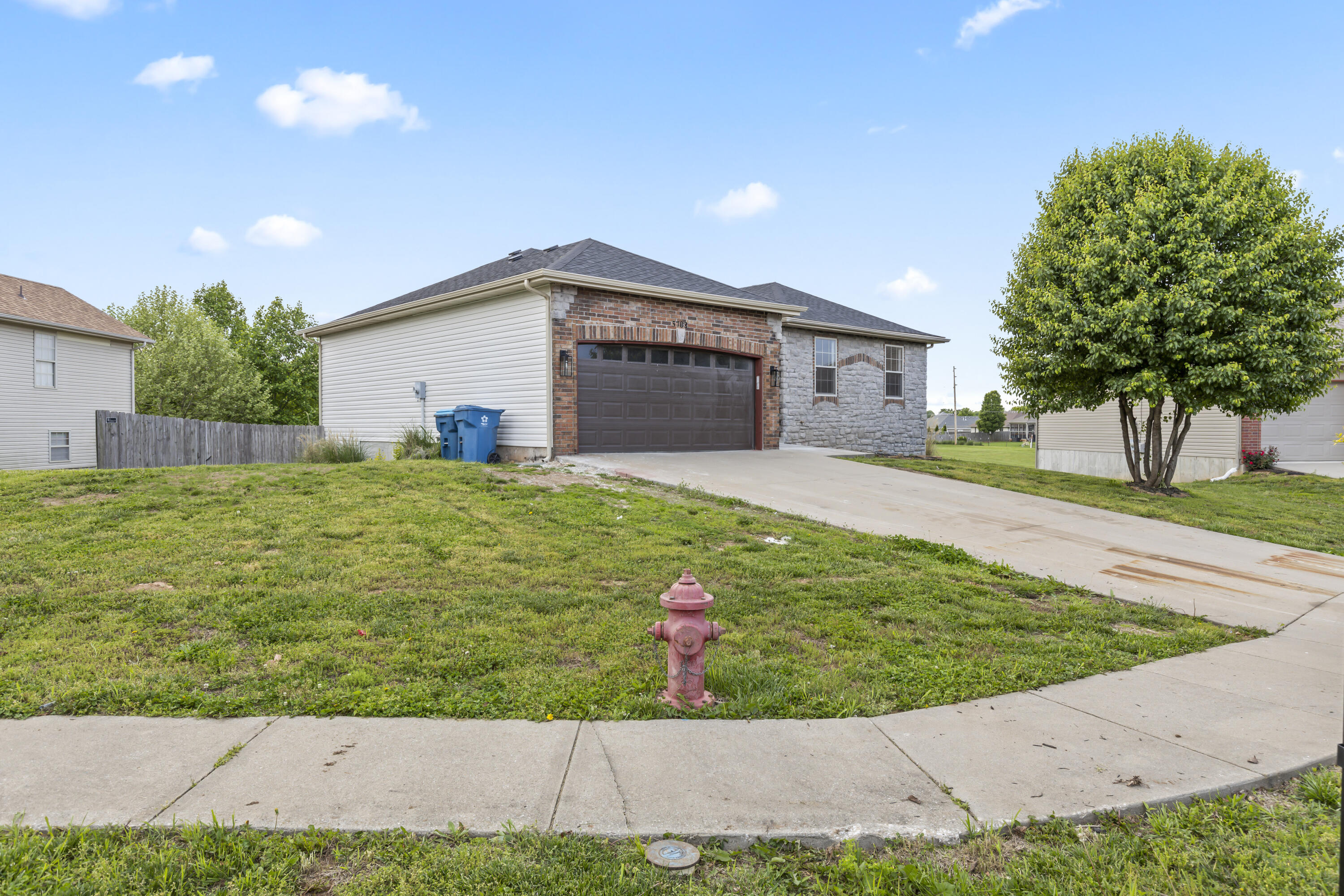 5703 South Vicksburg Battle Court Property Photo 33
