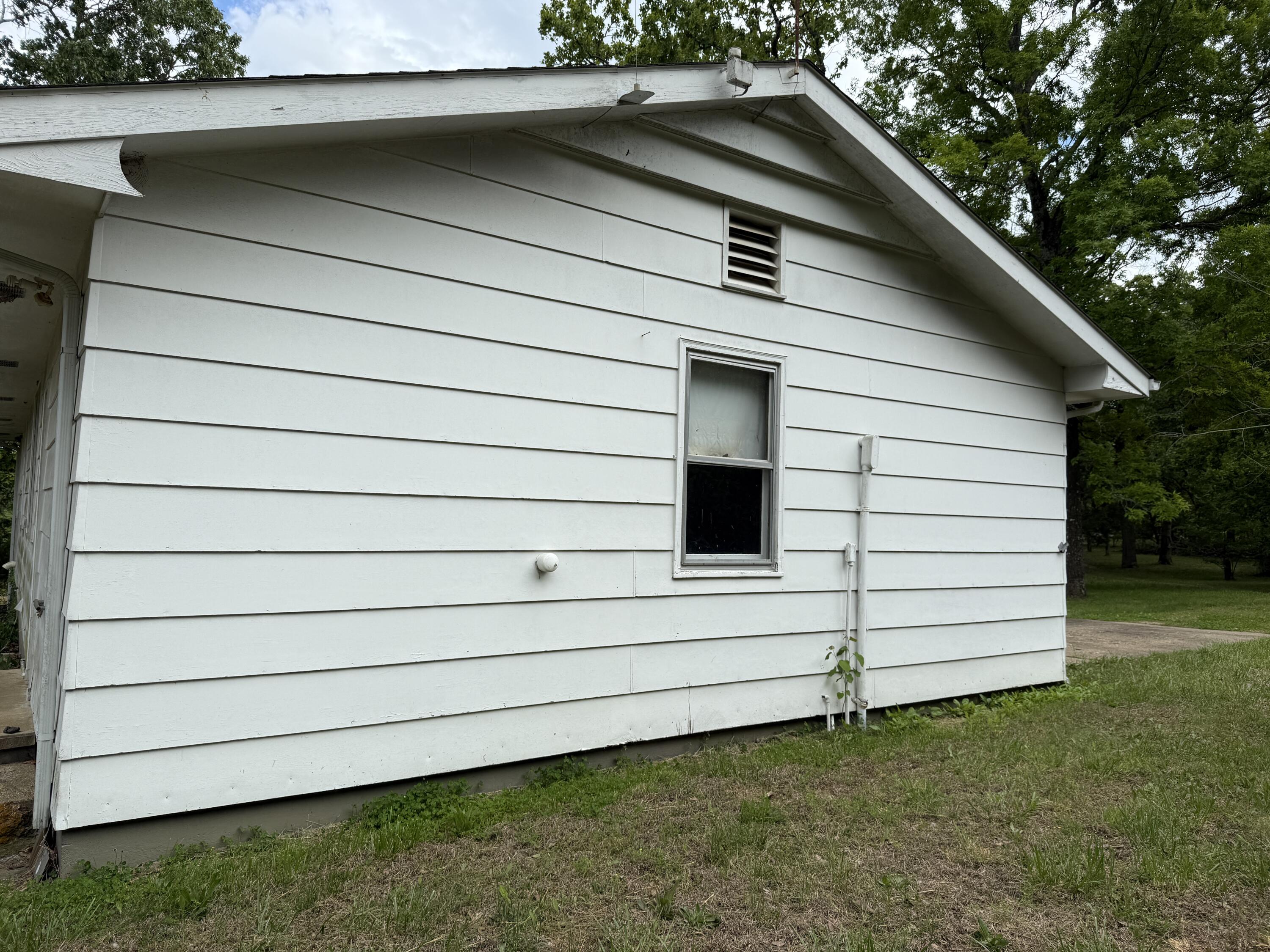 2777 State Highway 14 Property Photo 4